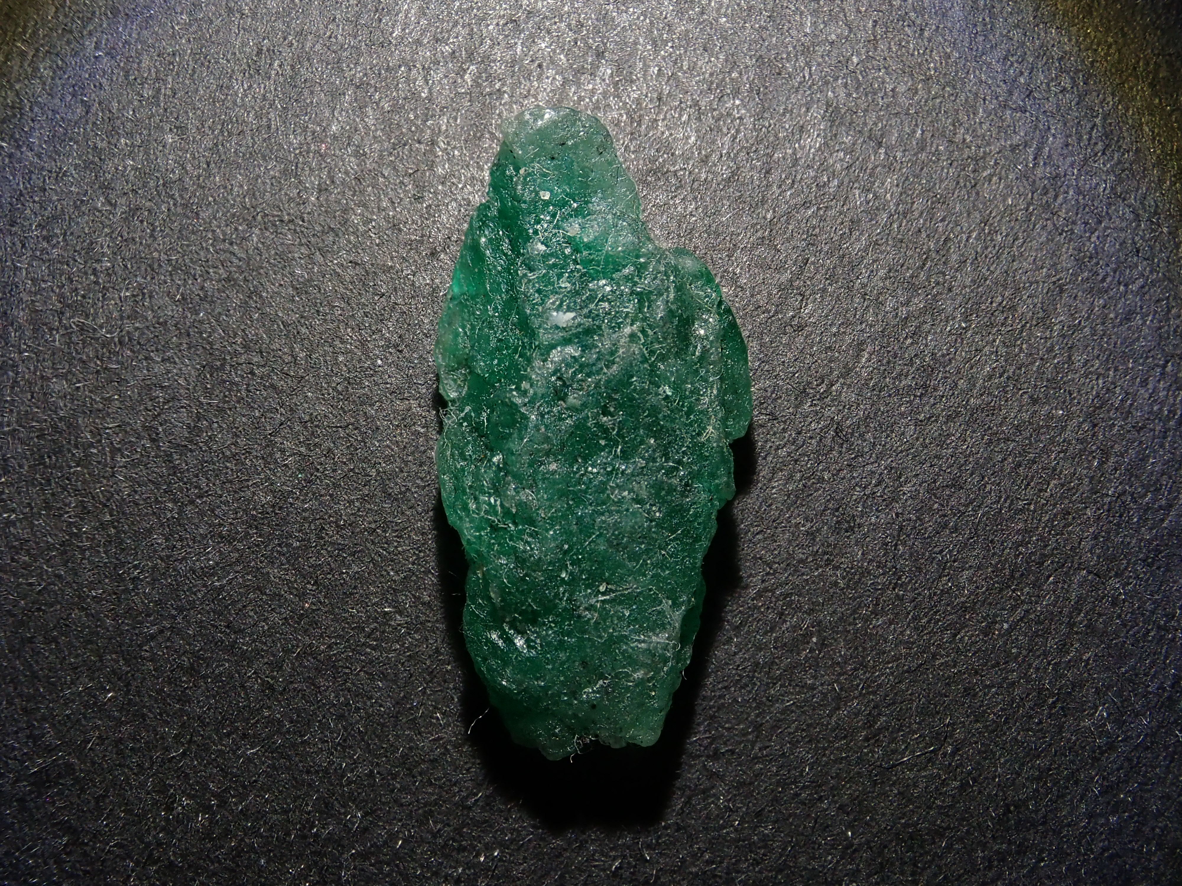 【12/20 22時販売】コロンビア産エメラルド 5.895ct原石