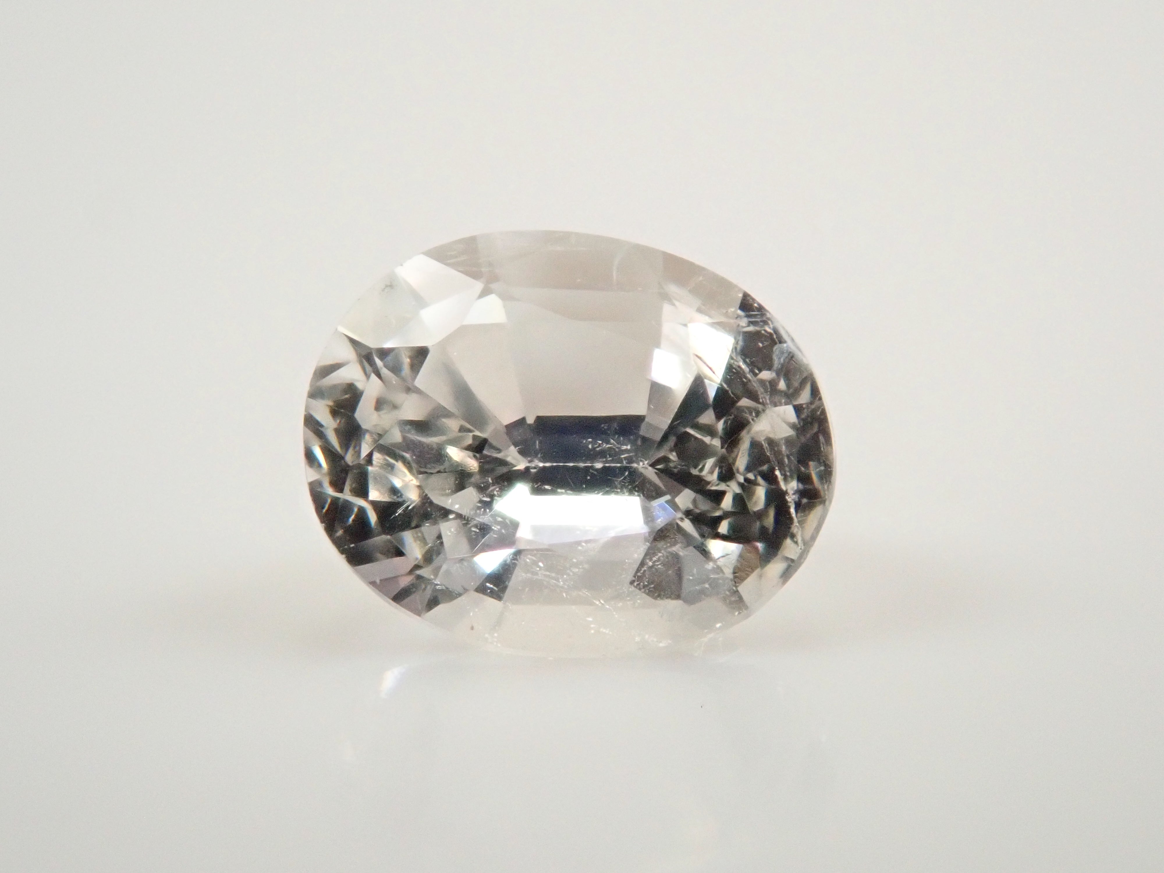 【12/21 22時販売】ミャンマー産リューコガーネット 0.542ctルース 鑑別書