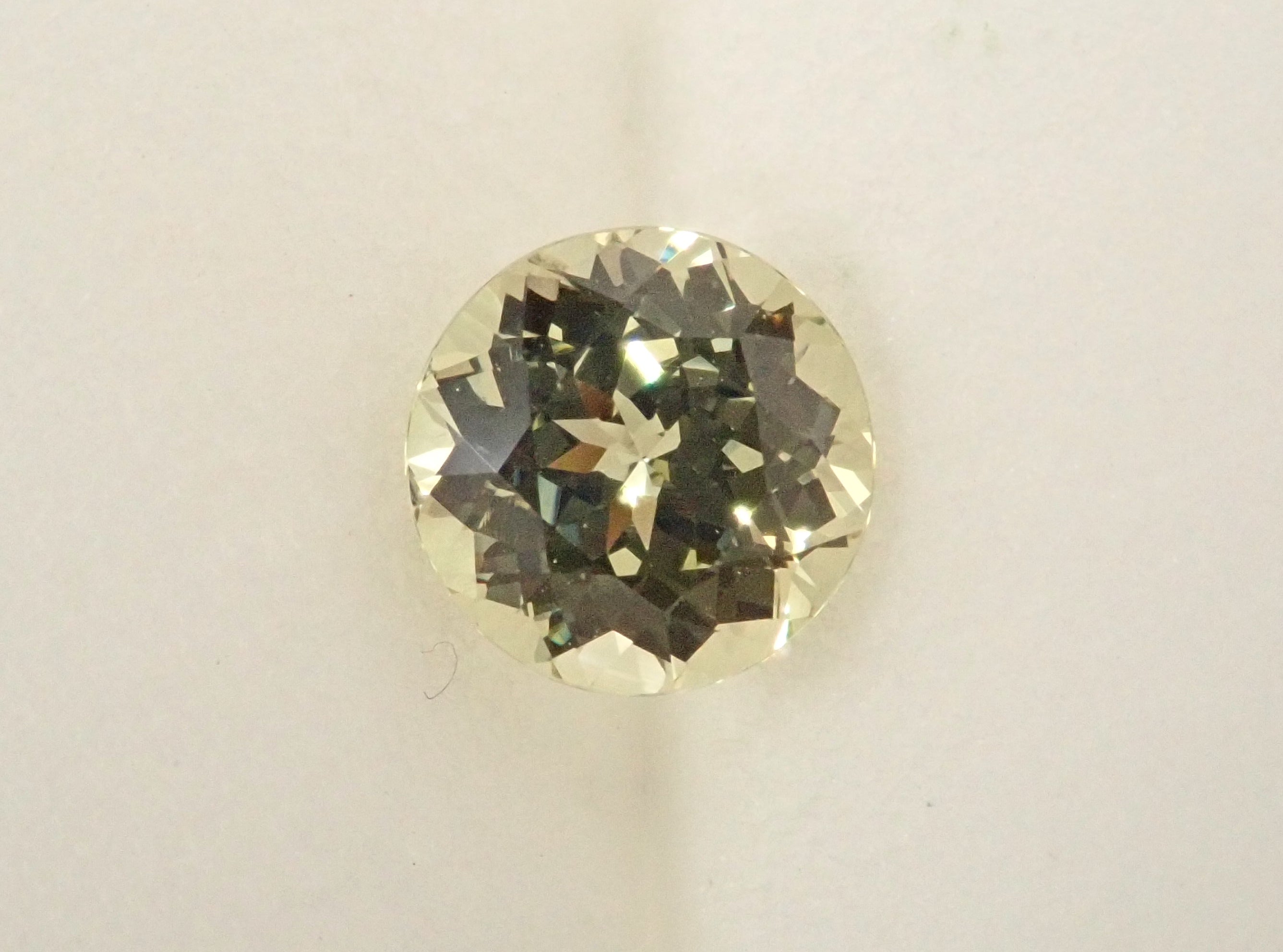 【12/12 22時販売】マリ共和国産マリガーネット(グロッシュラー/アンドラダイト・ガーネット) 0.741ctルース 鑑別書