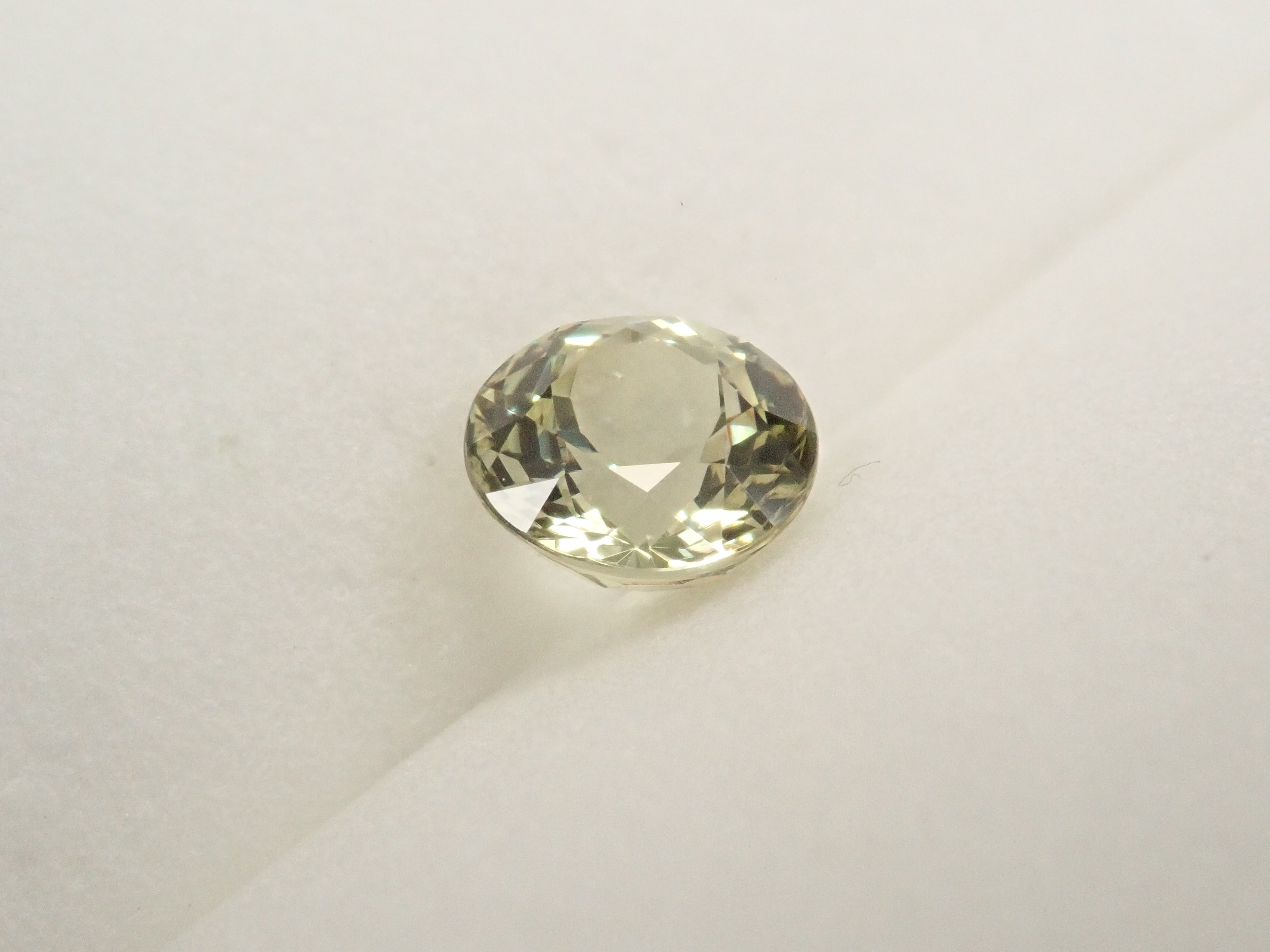 【12/12 22時販売】マリ共和国産マリガーネット(グロッシュラー/アンドラダイト・ガーネット) 0.741ctルース 鑑別書