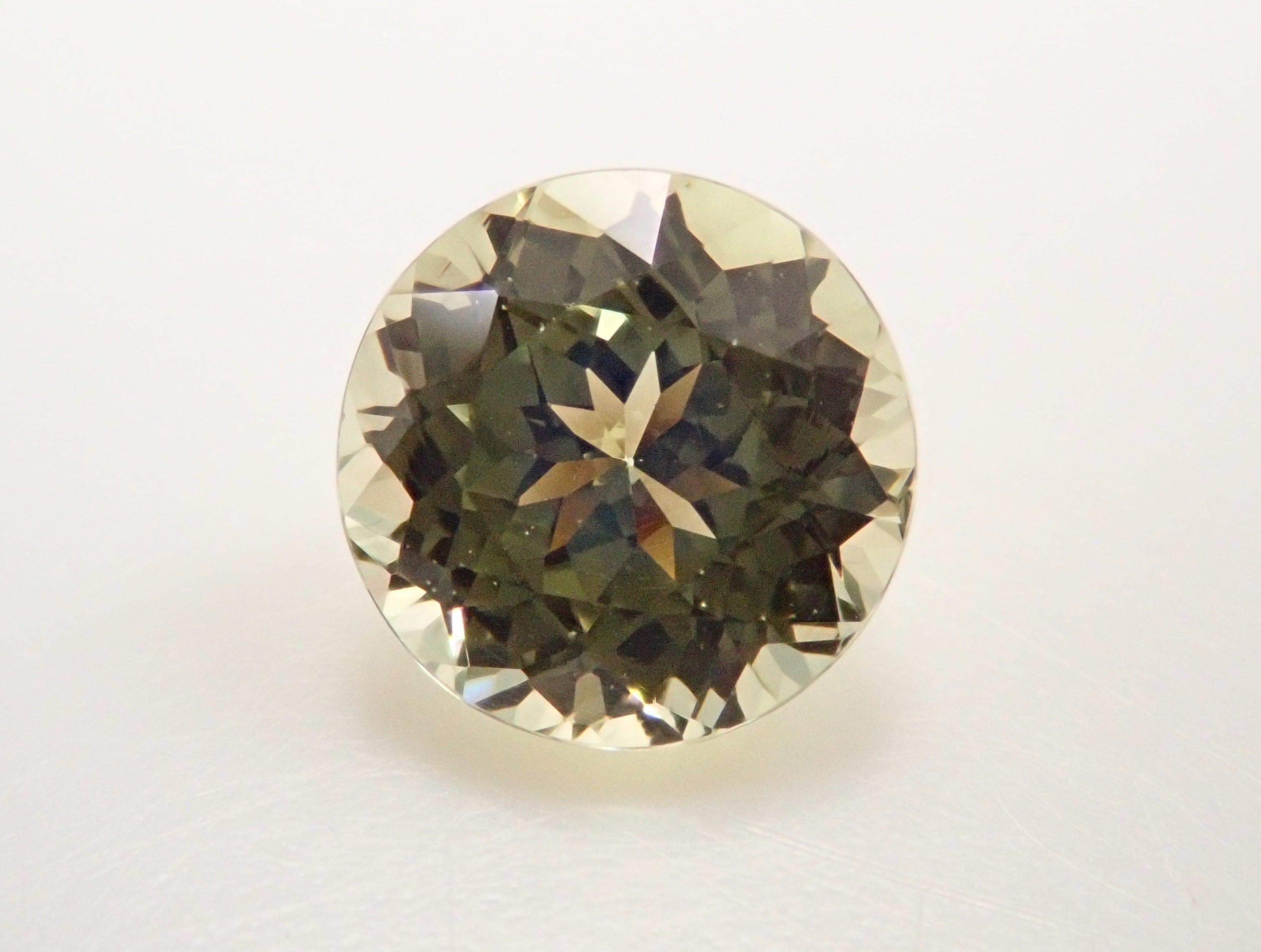 【12/12 22時販売】マリ共和国産マリガーネット(グロッシュラー/アンドラダイト・ガーネット) 0.741ctルース 鑑別書