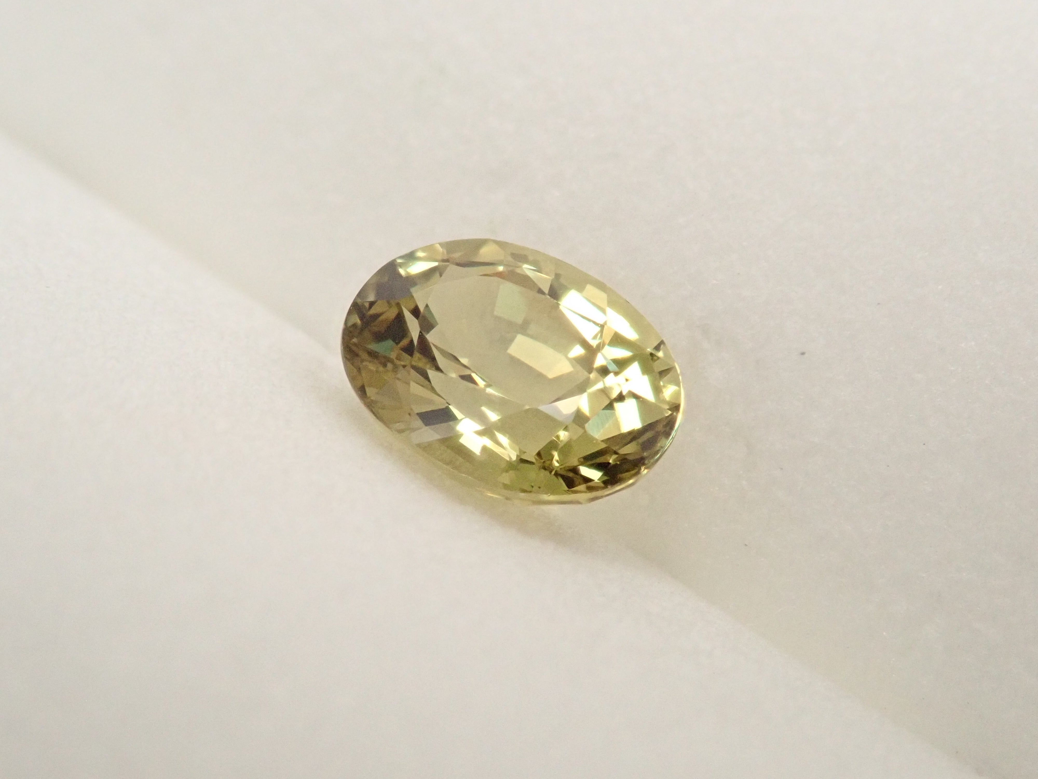 【12/12 22時販売】マリ共和国産マリガーネット(グロッシュラー/アンドラダイト・ガーネット) 0.811ctルース 鑑別書