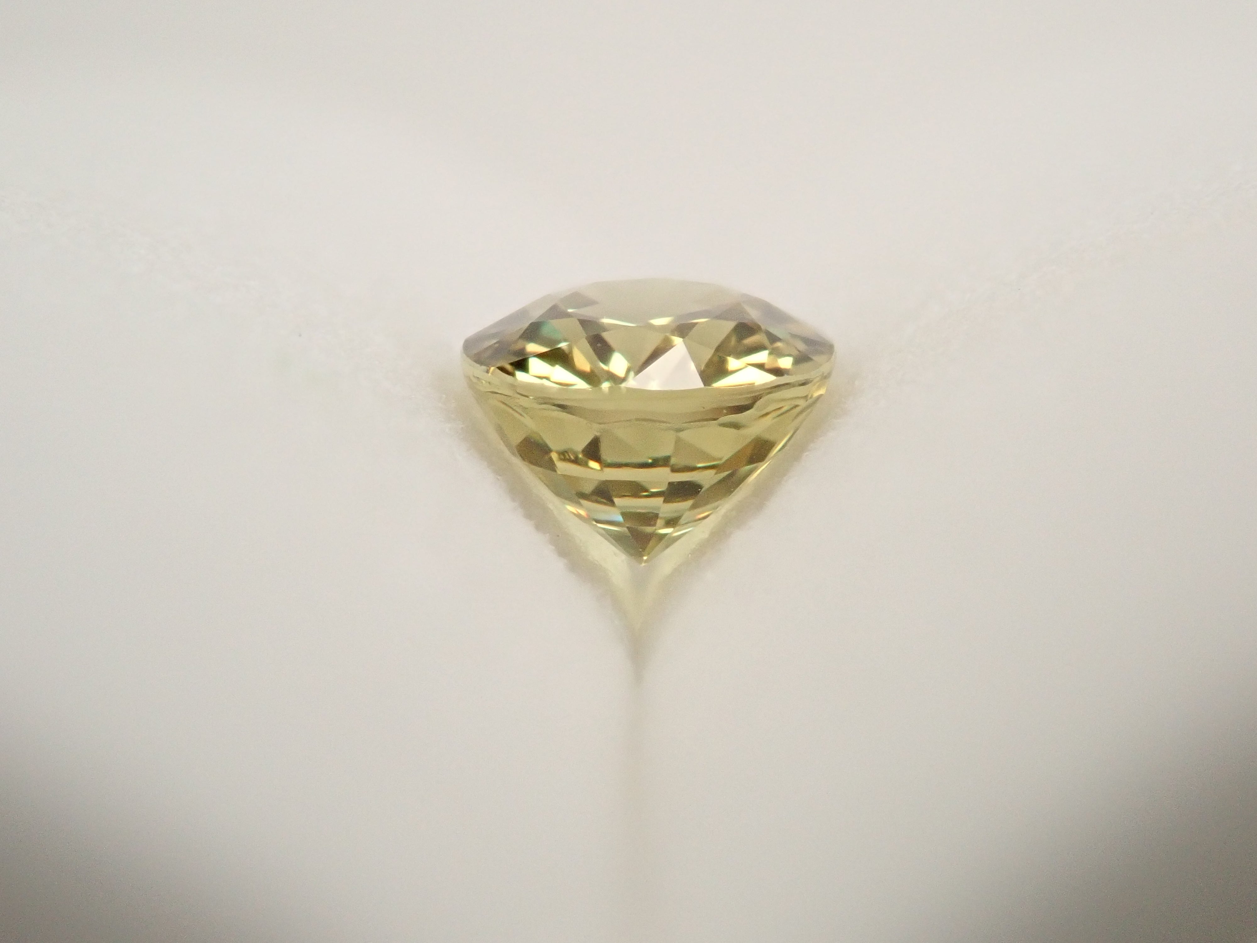 【12/12 22時販売】マリ共和国産マリガーネット(グロッシュラー/アンドラダイト・ガーネット) 0.811ctルース 鑑別書