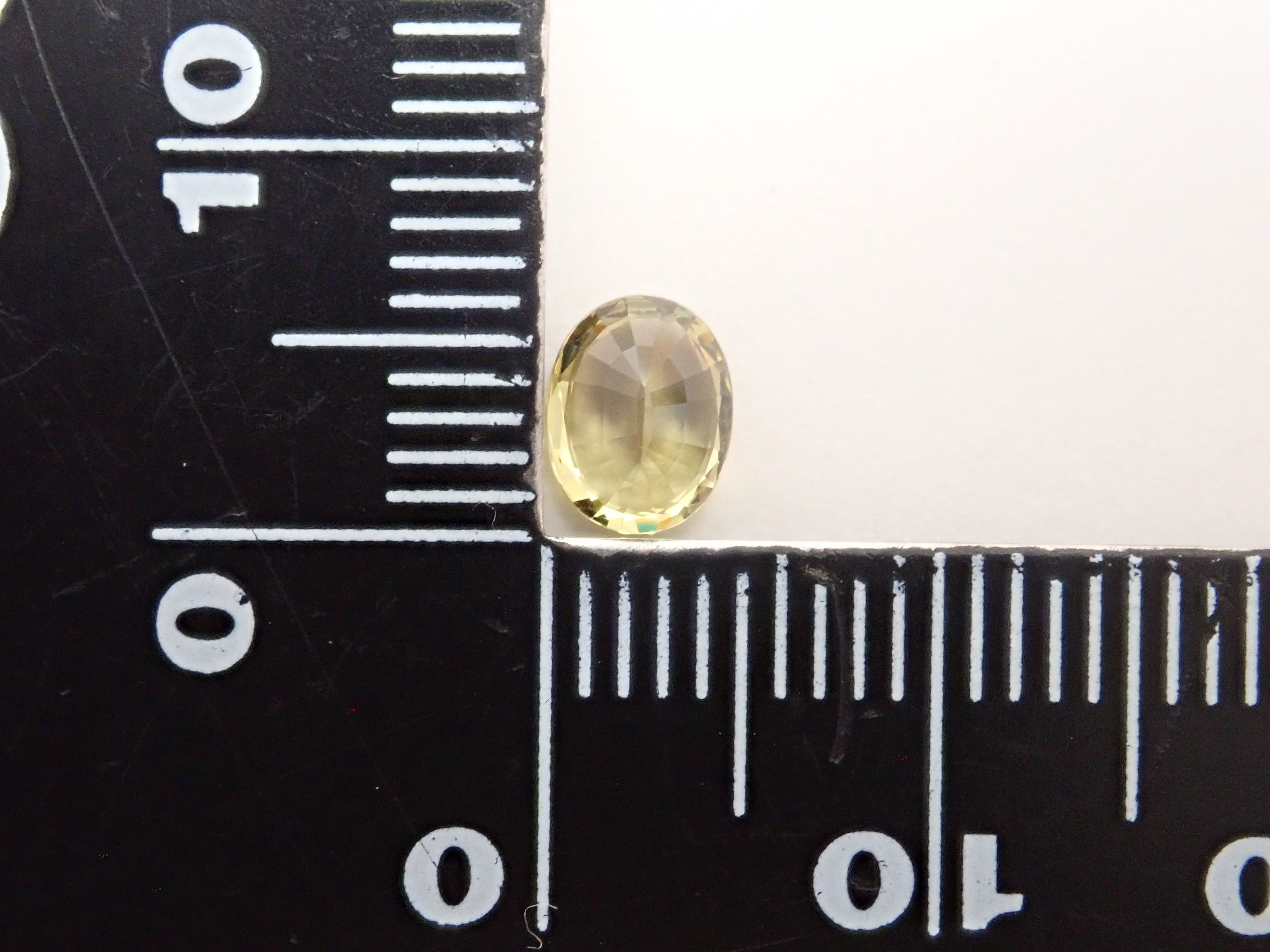 【12/12 22時販売】マリ共和国産マリガーネット(グロッシュラー/アンドラダイト・ガーネット) 0.811ctルース 鑑別書