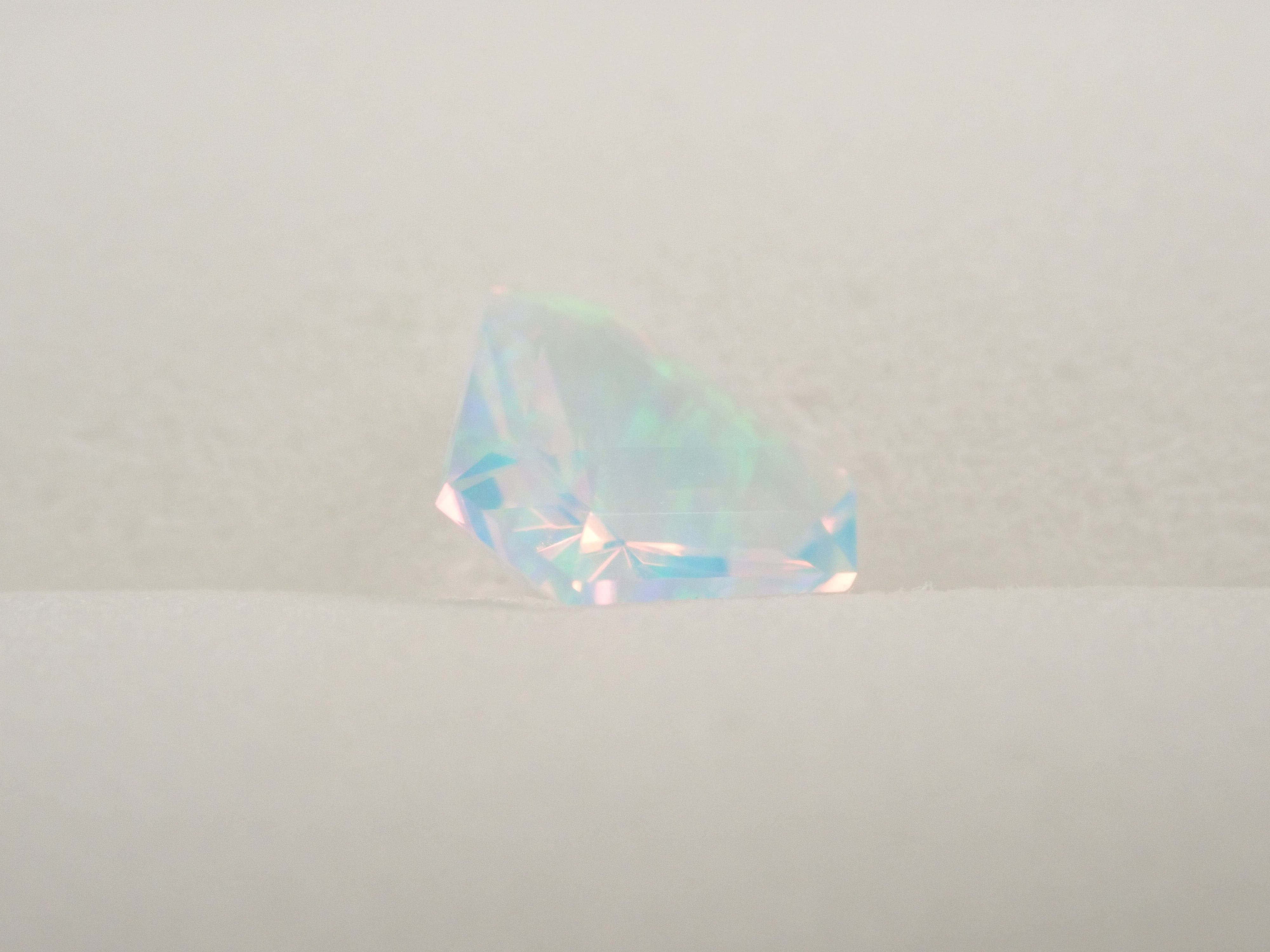 【12/12 22時販売】合成オパール 0.856ctルース(合成ウォーターオパール)