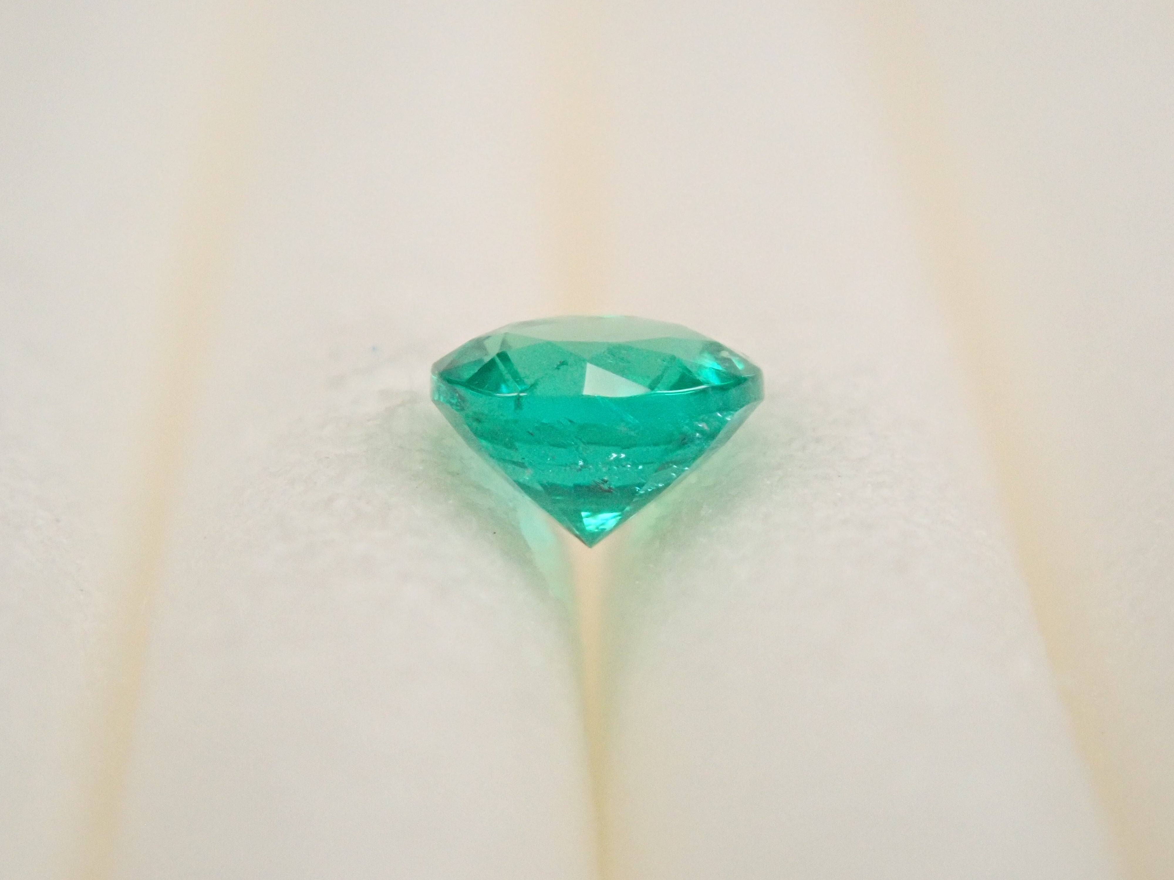 【12/14 22時販売】コロンビア産エメラルド 3.0mm/0.098ctルース