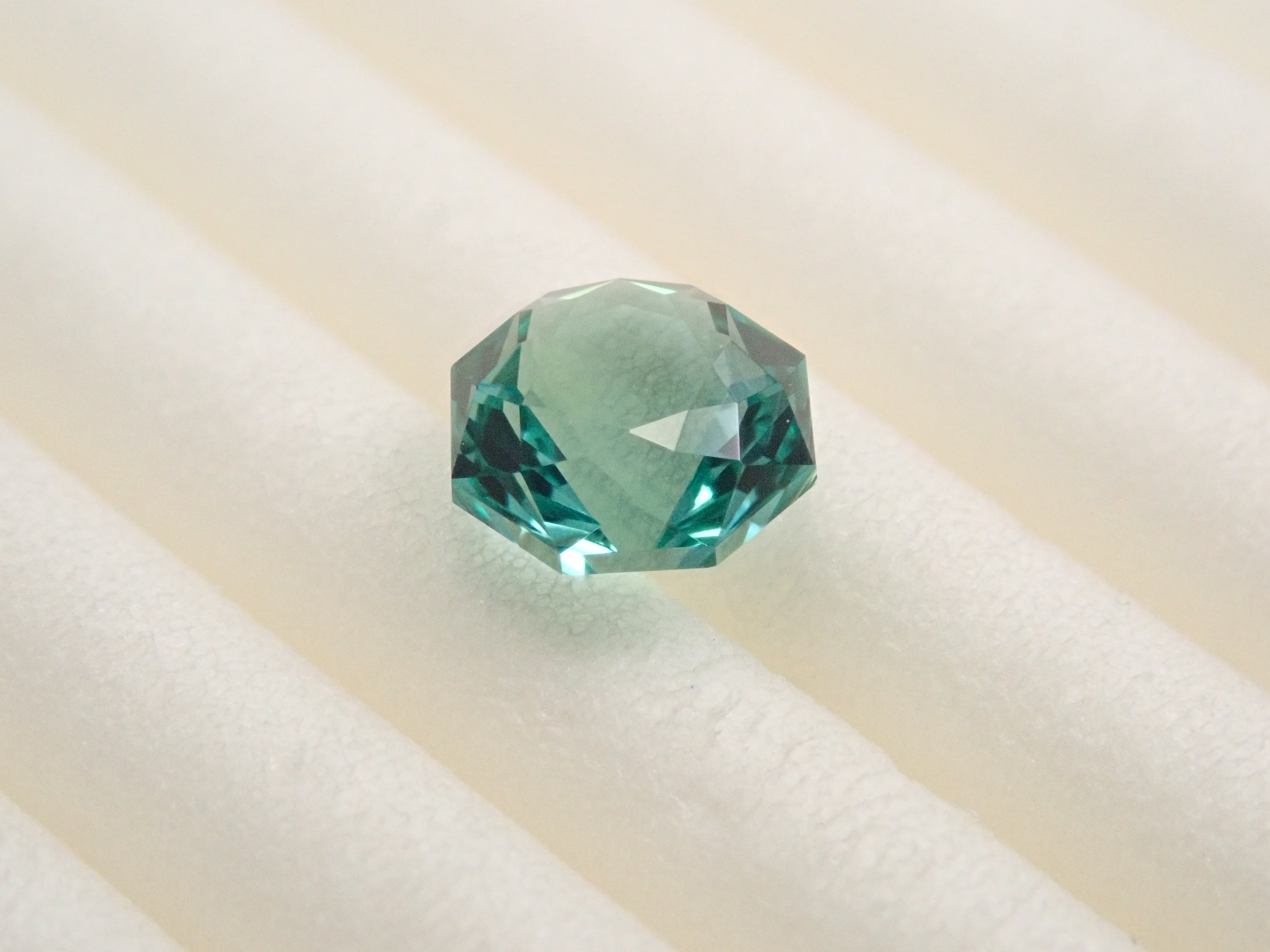 Synthetic quartz 0.430ct loose stone