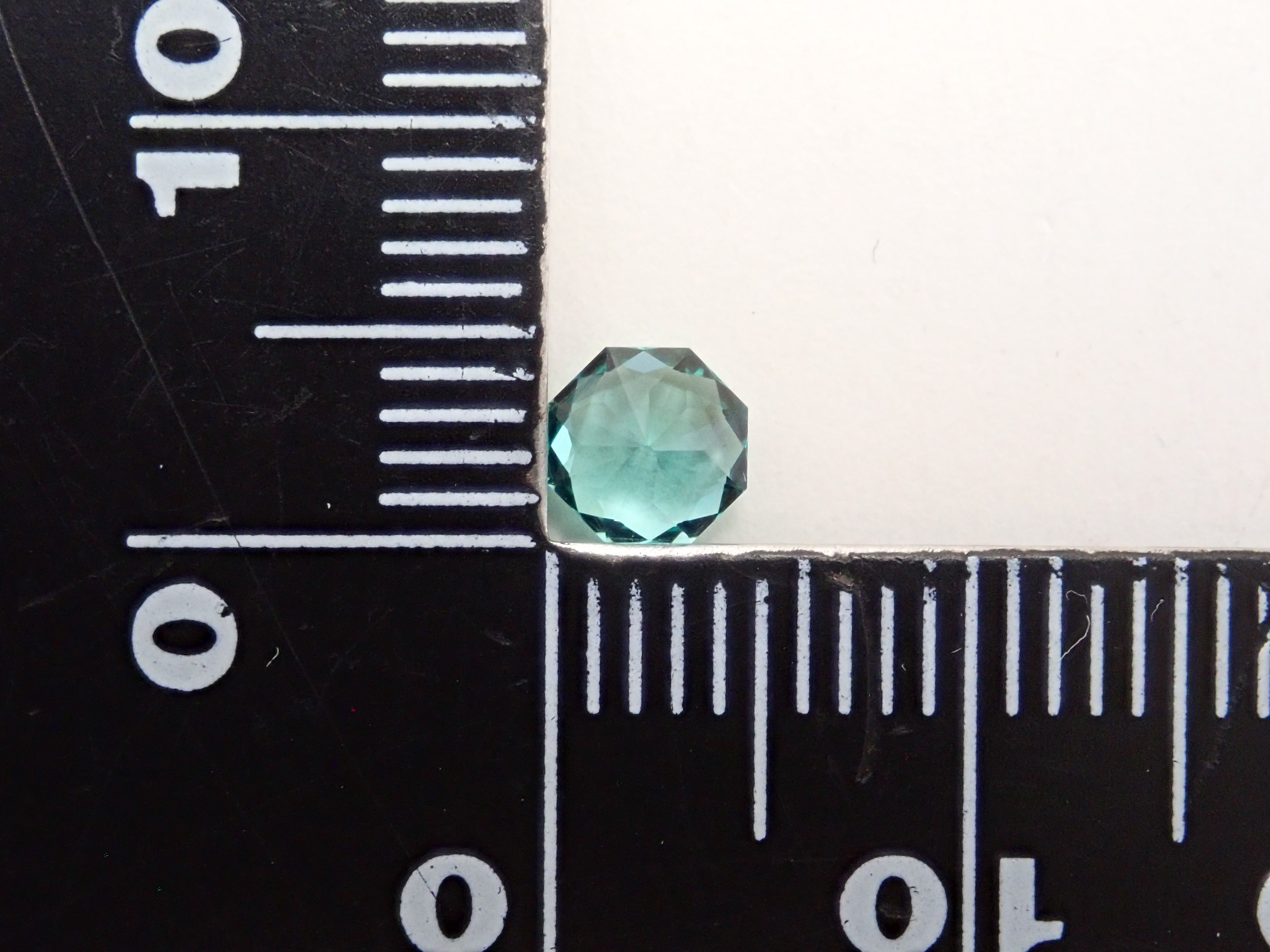 Synthetic quartz 0.430ct loose stone