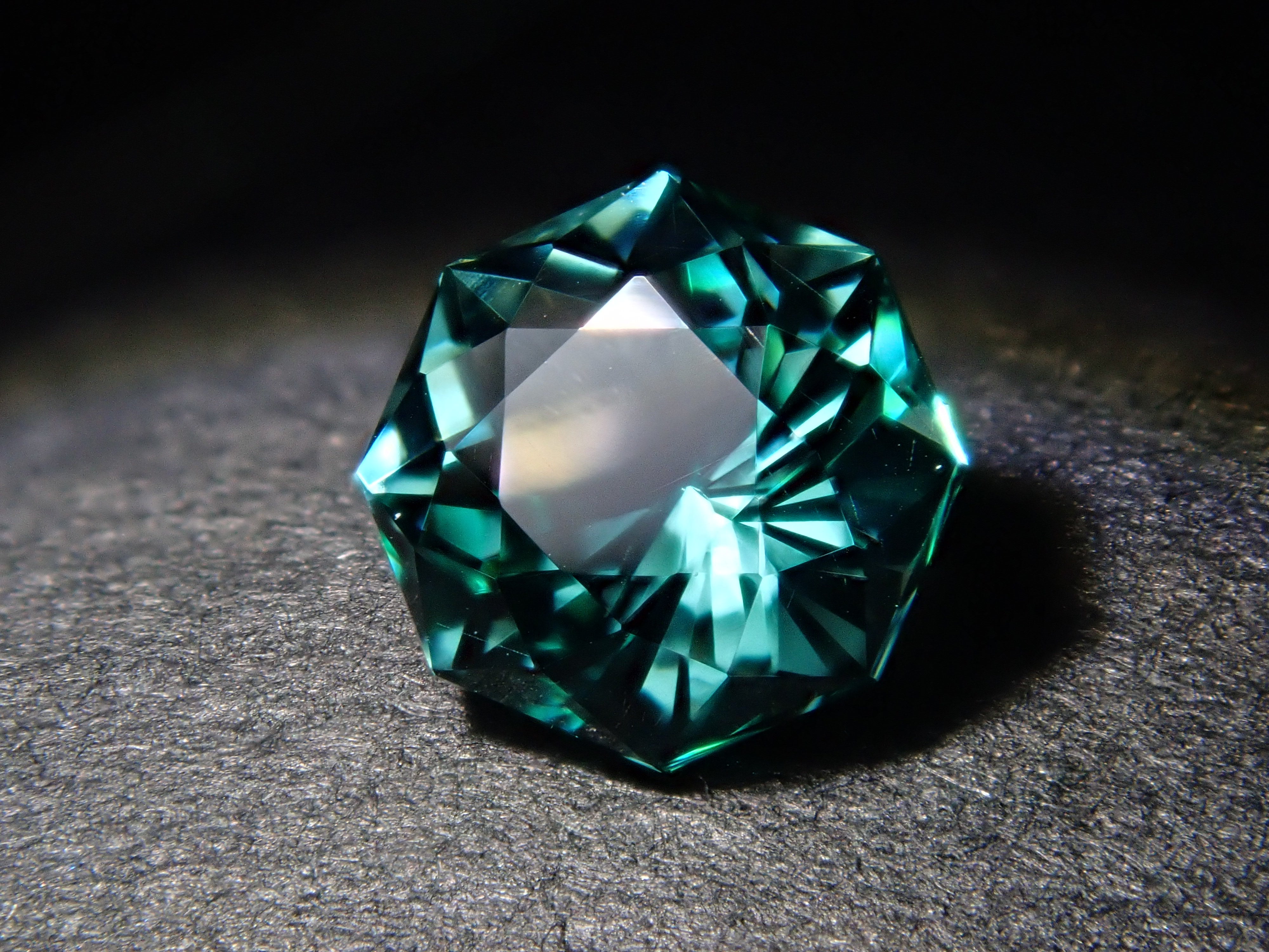 Synthetic quartz 0.430ct loose stone