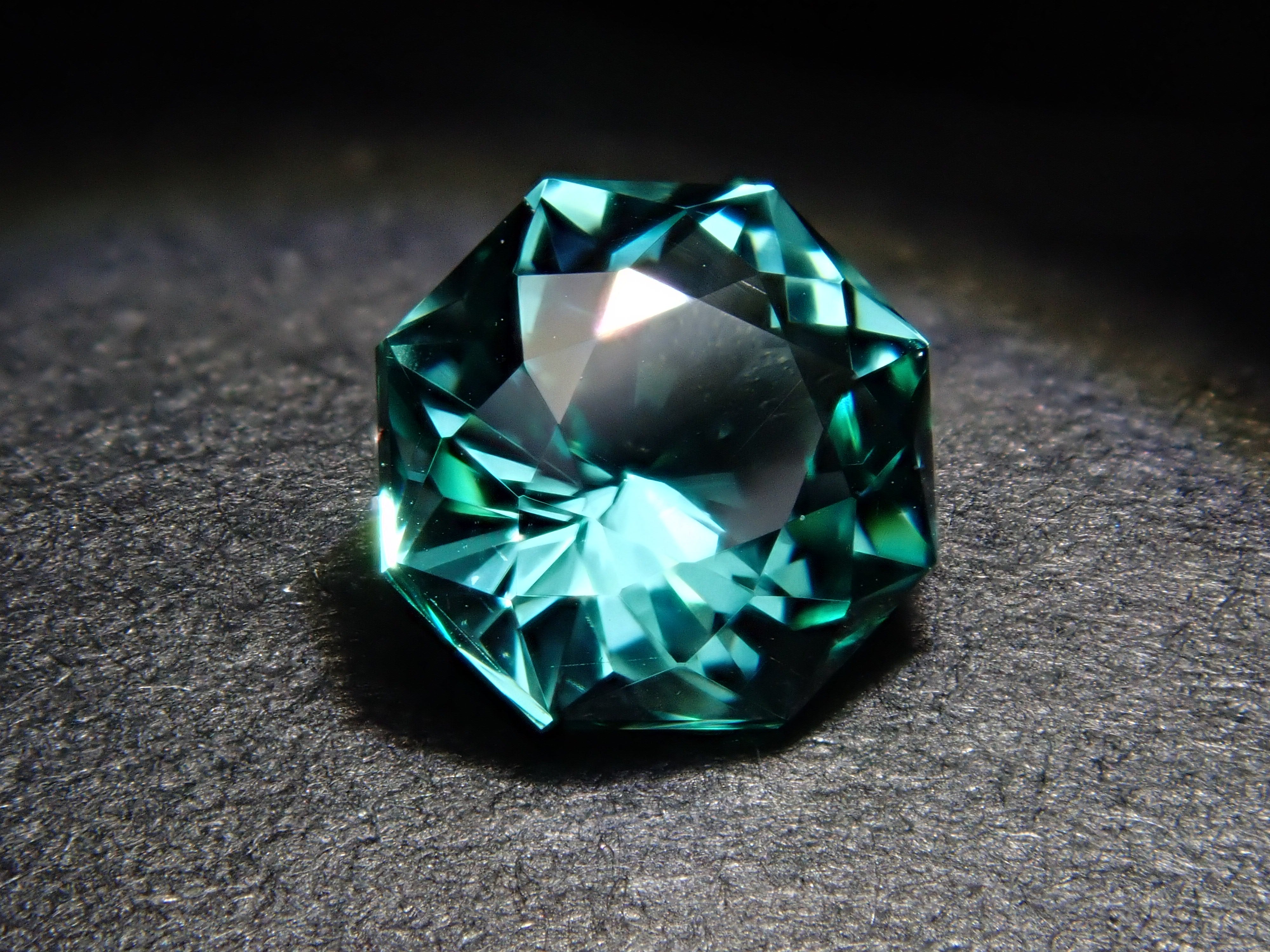 Synthetic quartz 0.430ct loose stone