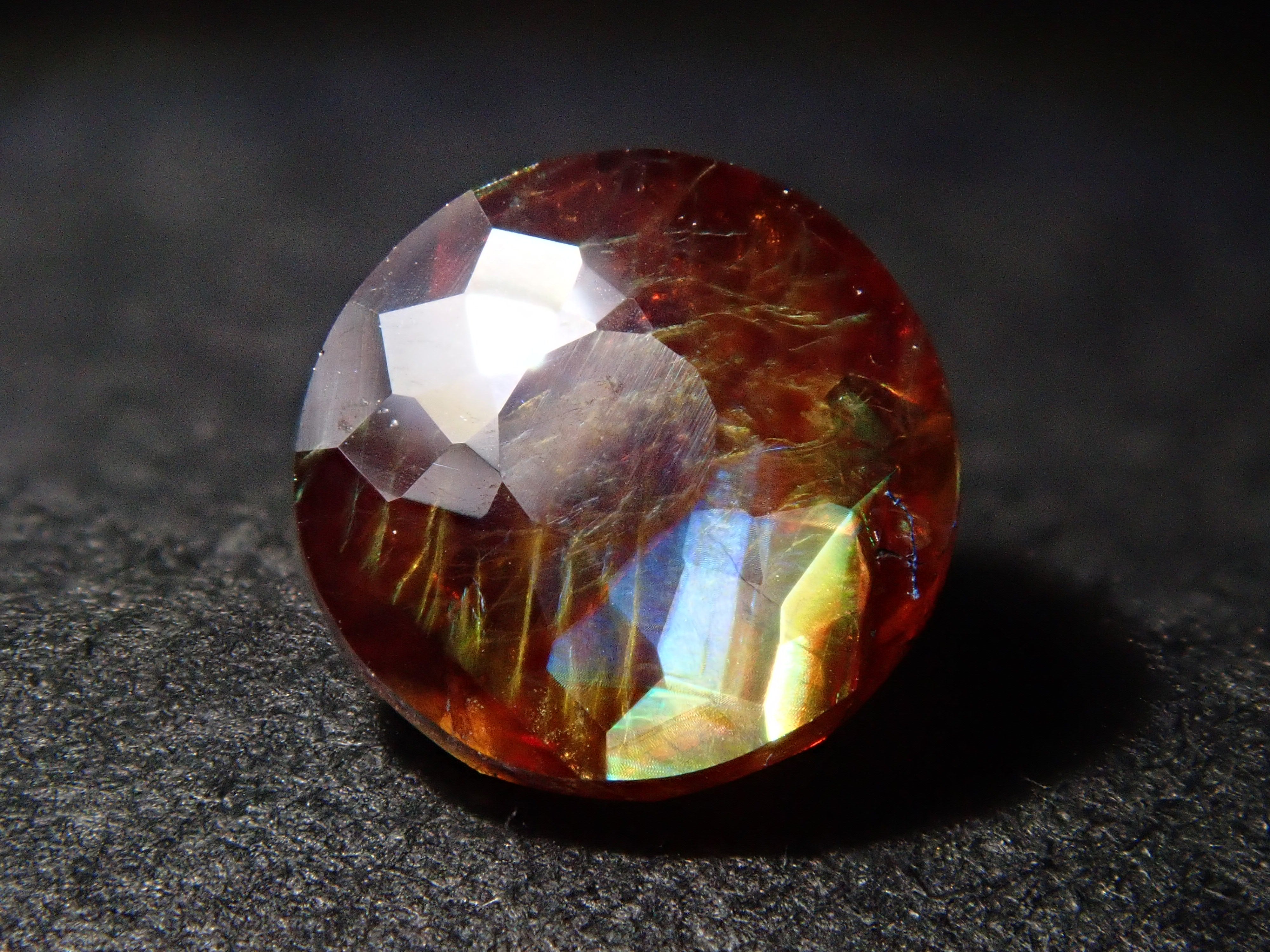 Rainbow Garnet (Andradite Garnet) 0.771ct Loose Stone from Tenkawa Village, Nara Prefecture
