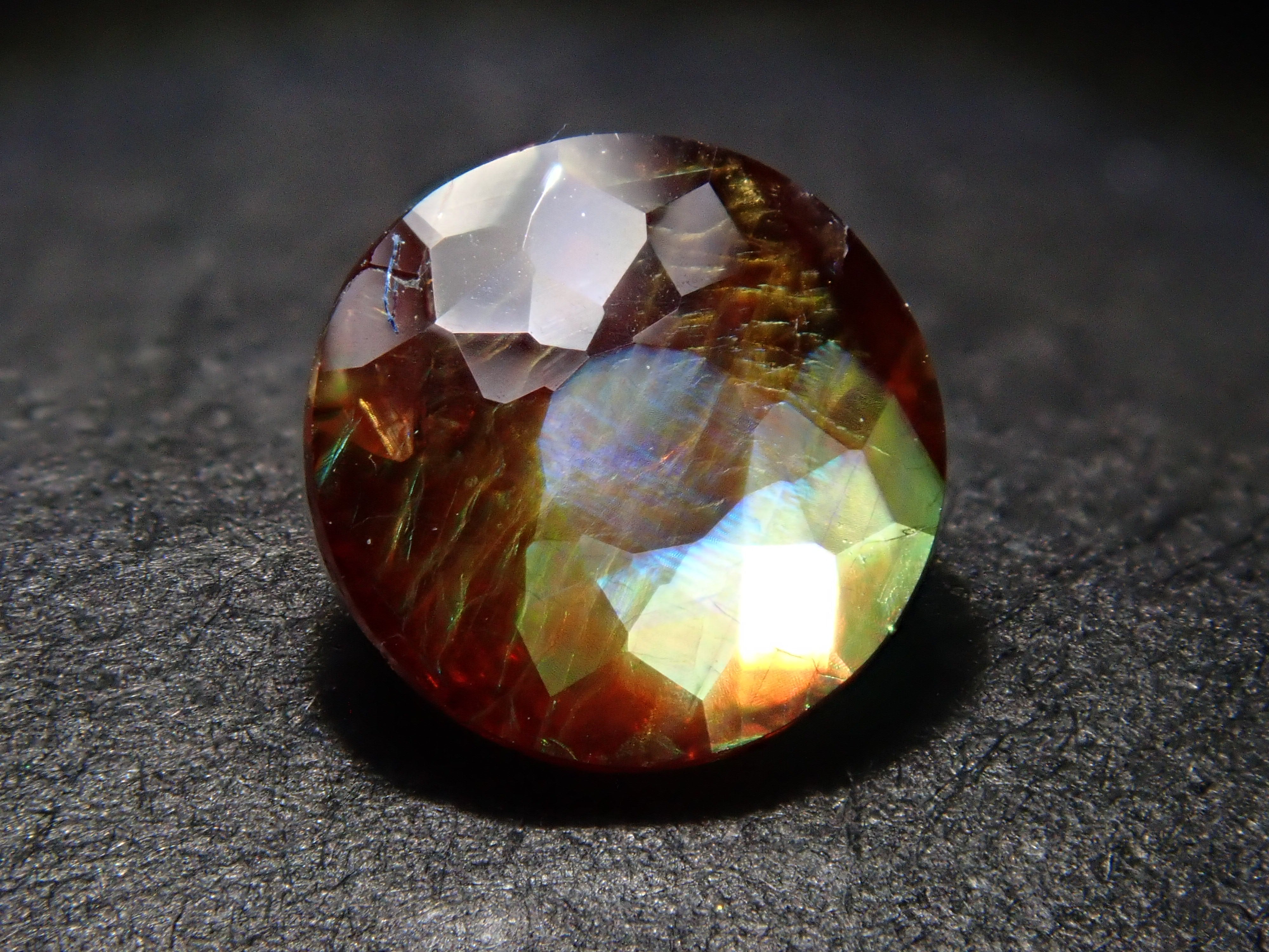 Rainbow Garnet (Andradite Garnet) 0.771ct Loose Stone from Tenkawa Village, Nara Prefecture