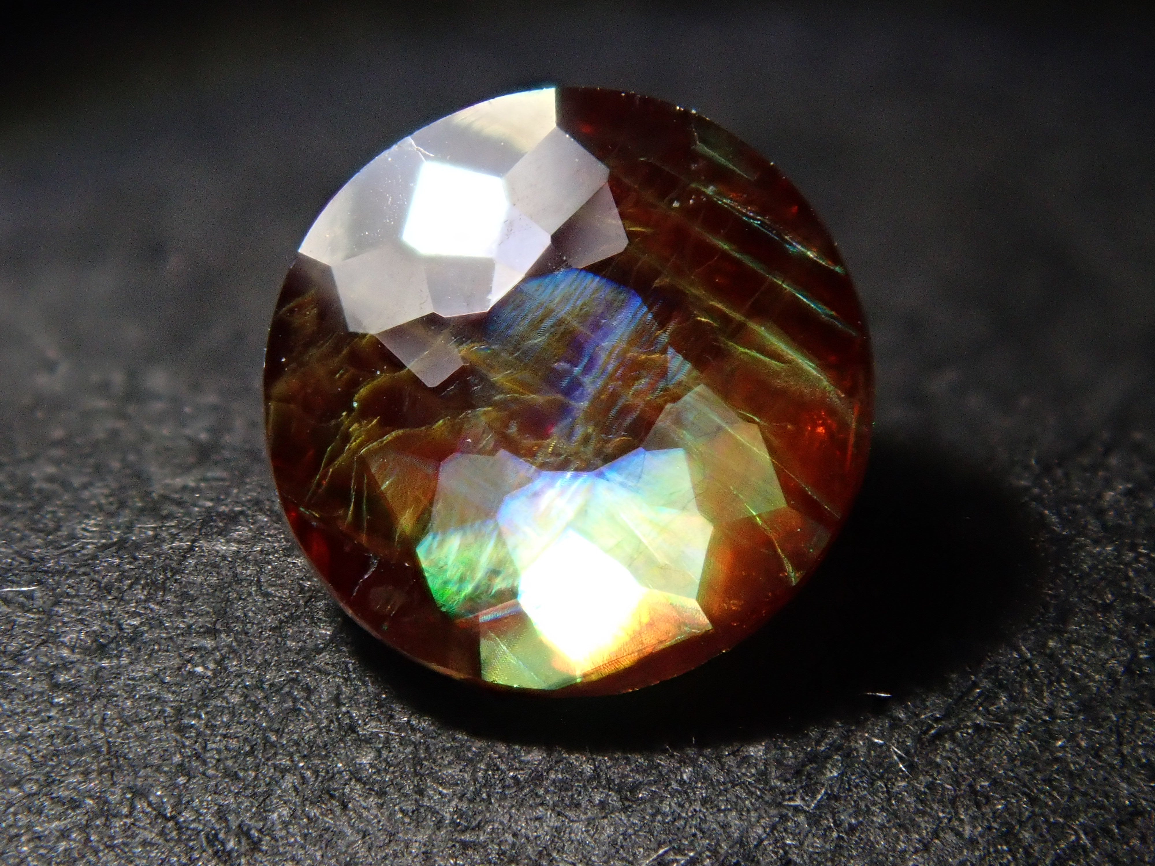Rainbow Garnet (Andradite Garnet) 0.771ct Loose Stone from Tenkawa Village, Nara Prefecture
