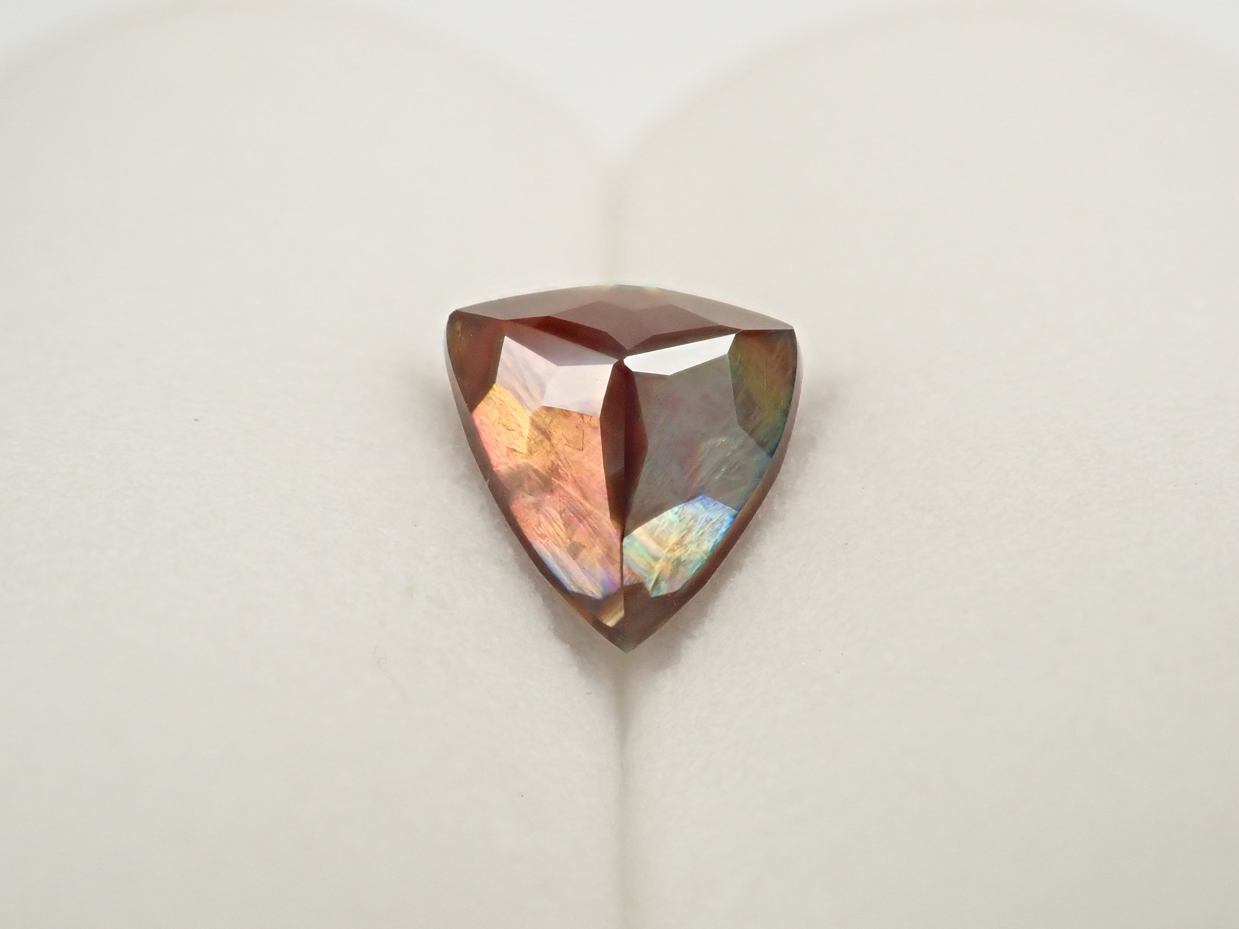 Rainbow Garnet (Andradite Garnet) 2.365ct Loose Stone from Tenkawa Village, Nara Prefecture