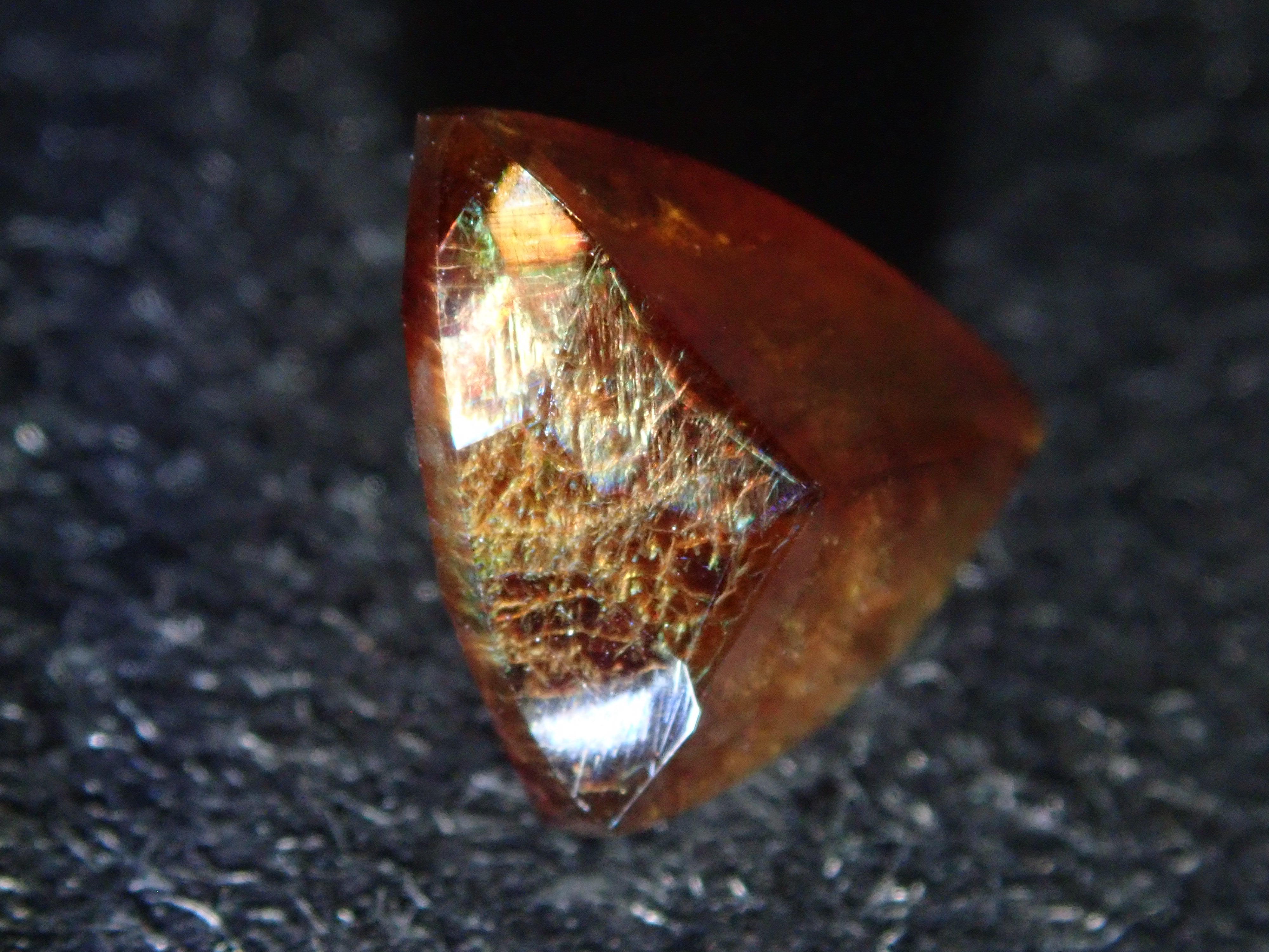 Rainbow Garnet (Andradite Garnet) 2.365ct Loose Stone from Tenkawa Village, Nara Prefecture