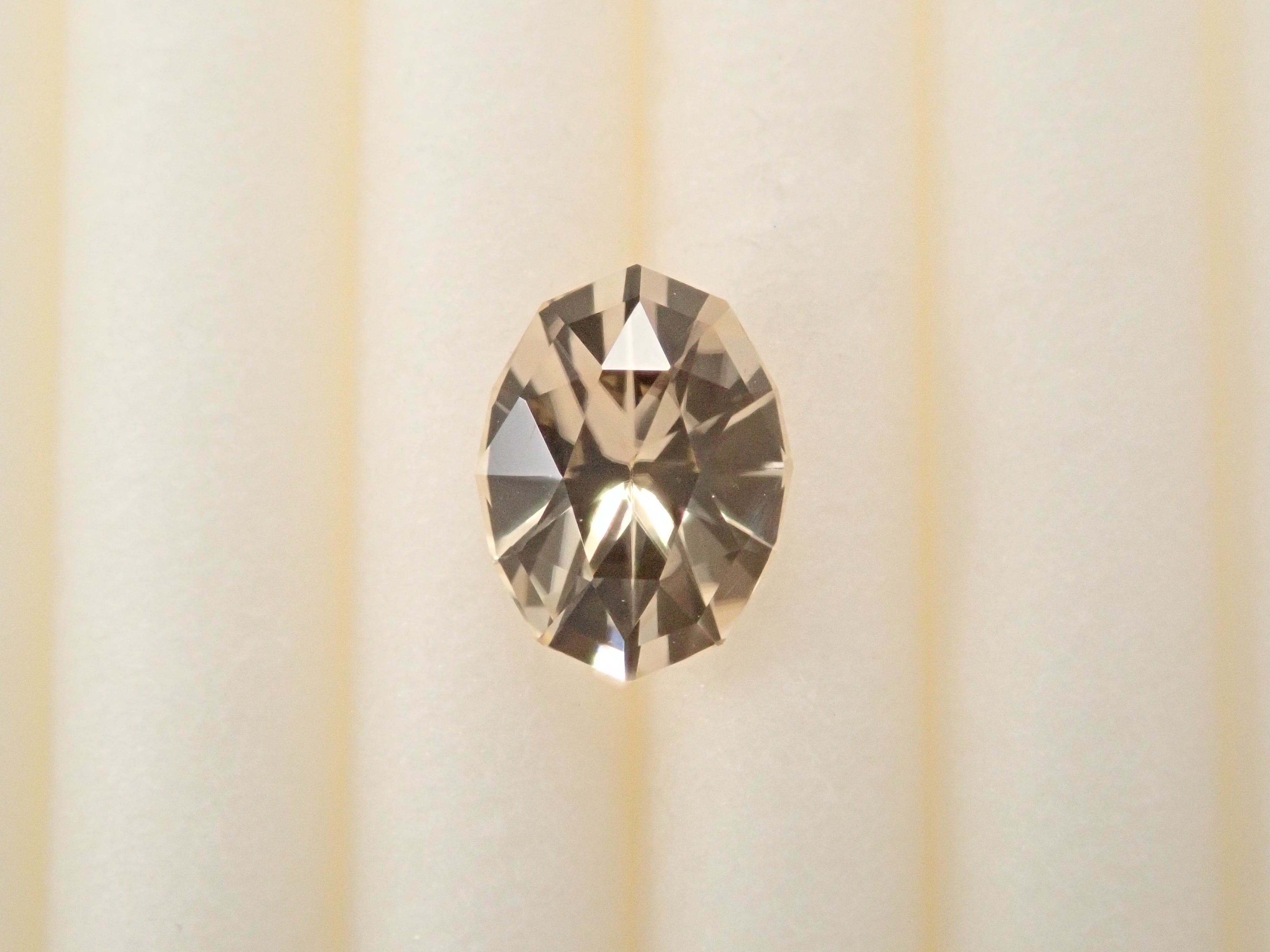 【12/14 22時販売】スリランカ産シンハライト 0.434ctルース