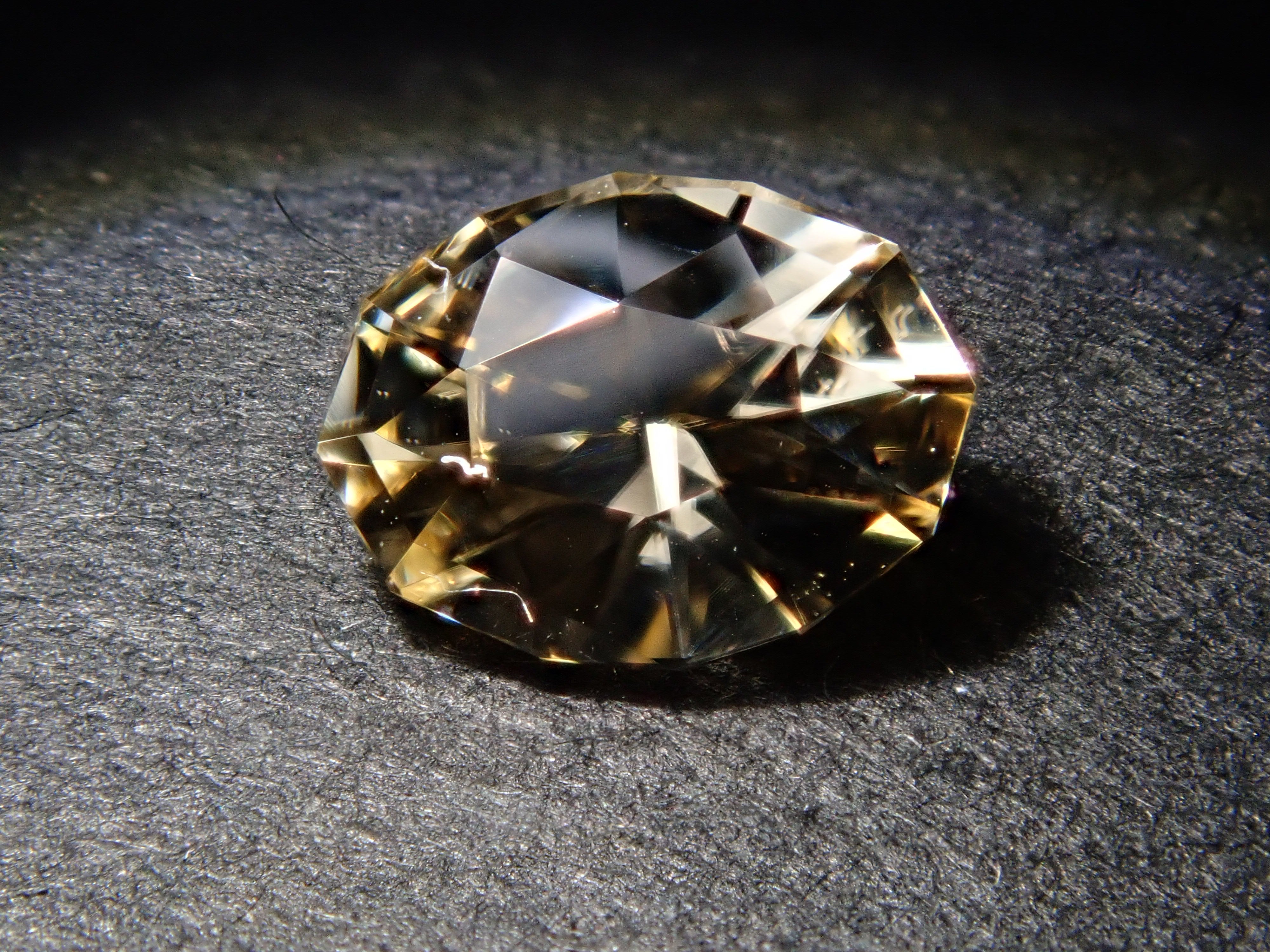 【12/14 22時販売】スリランカ産シンハライト 0.434ctルース