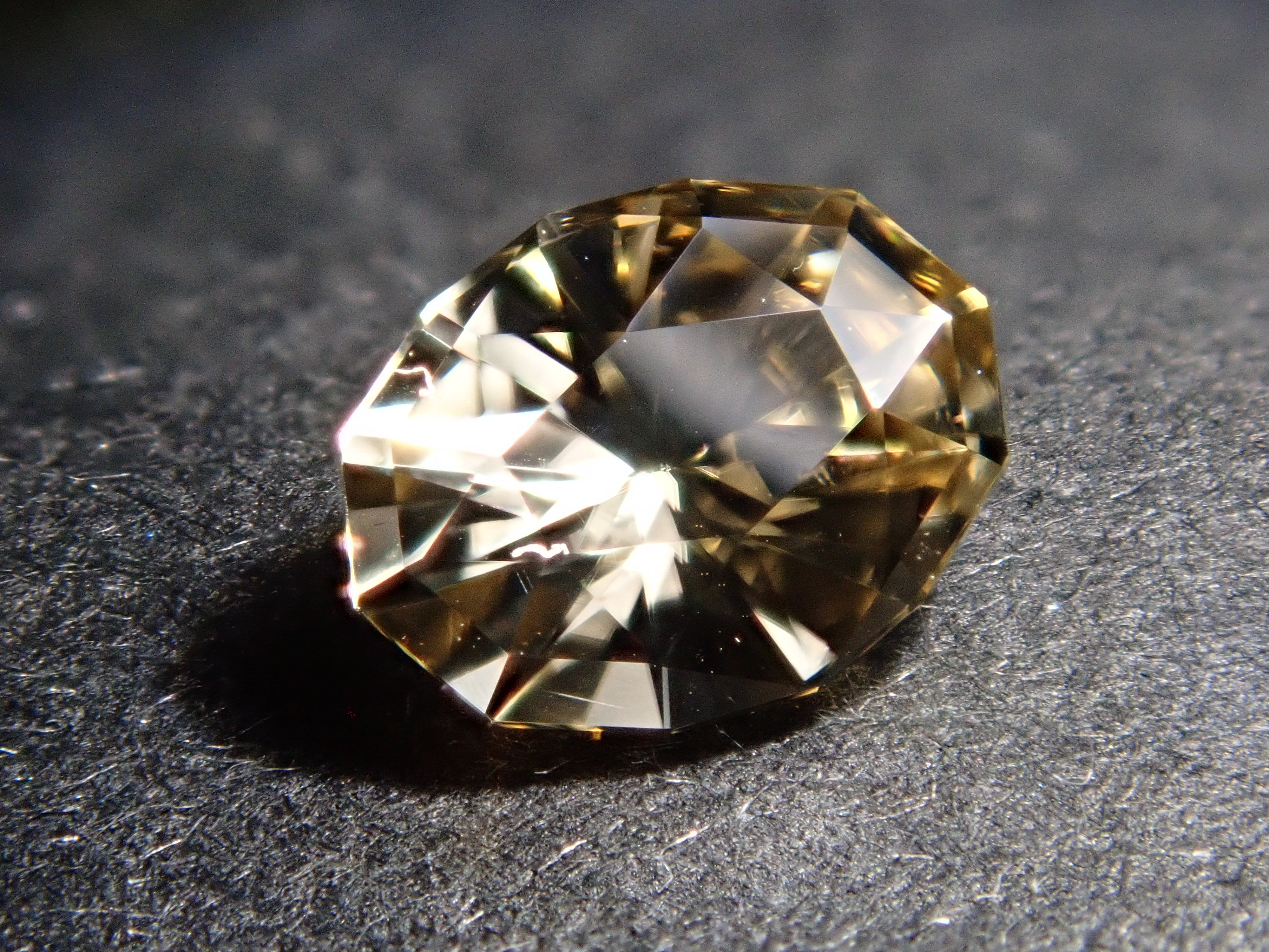 【12/14 22時販売】スリランカ産シンハライト 0.434ctルース