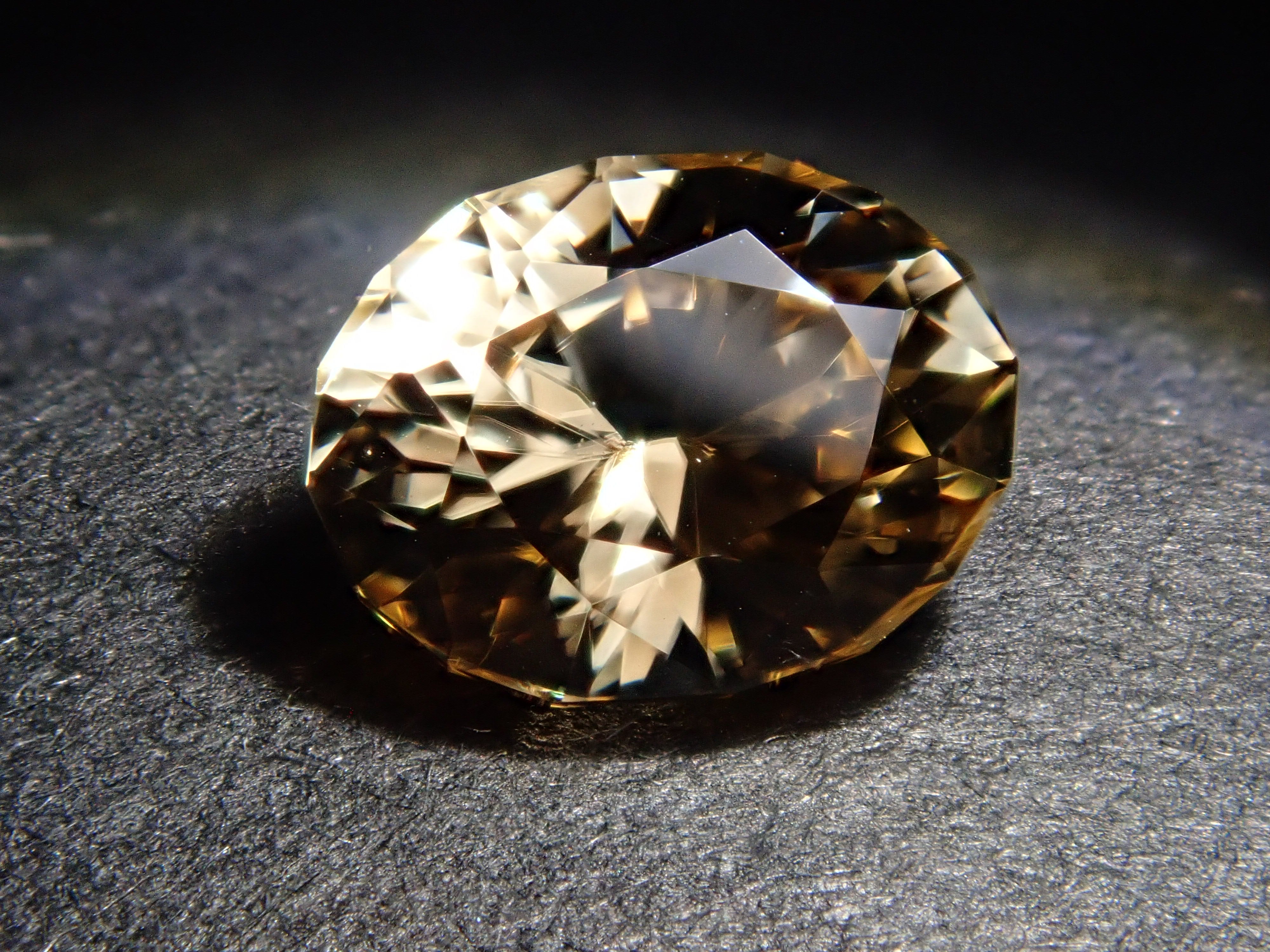 【12/9 22時販売】スリランカ産シンハライト 0.658ctルース