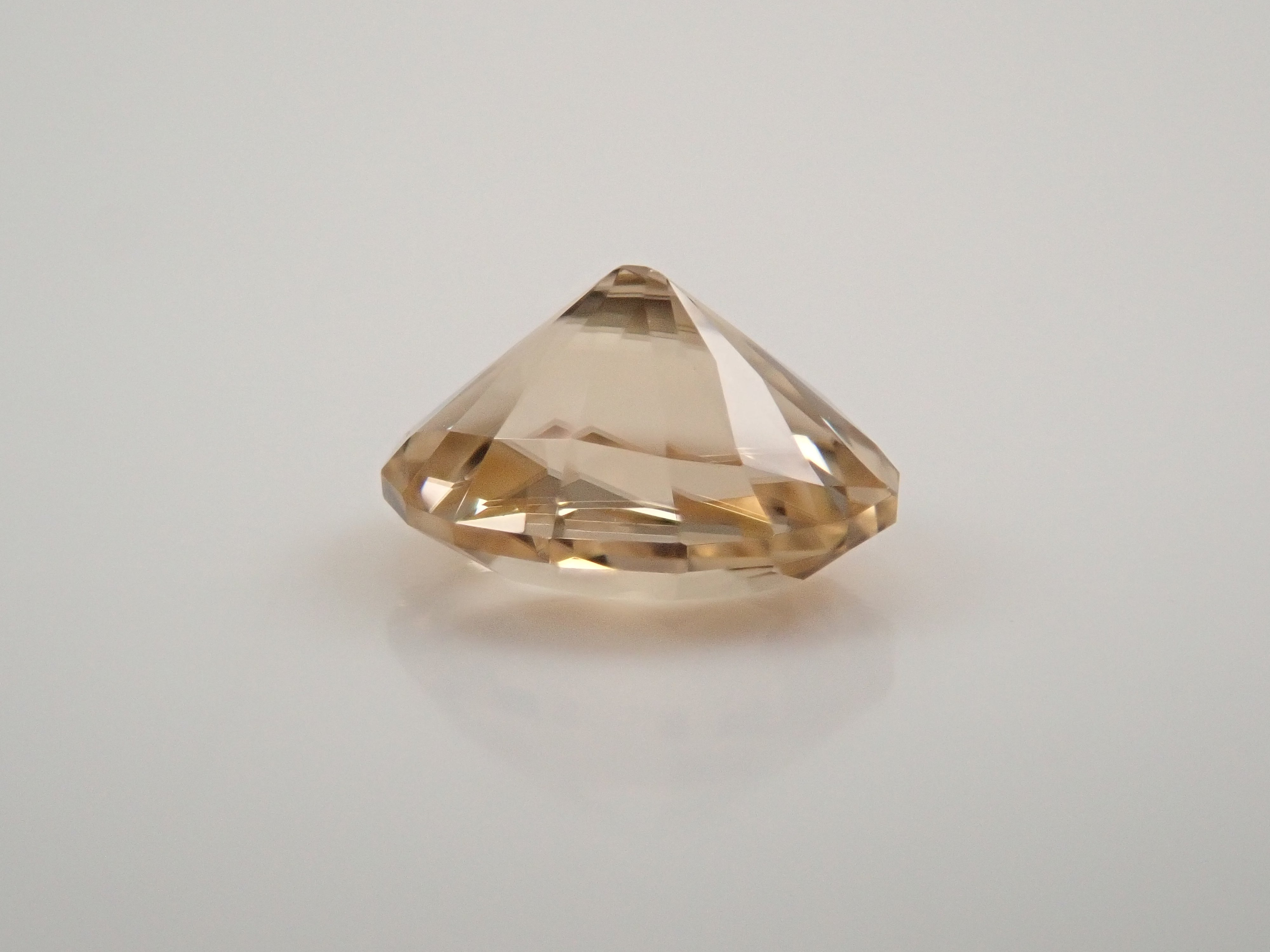 【12/9 22時販売】スリランカ産シンハライト 0.658ctルース