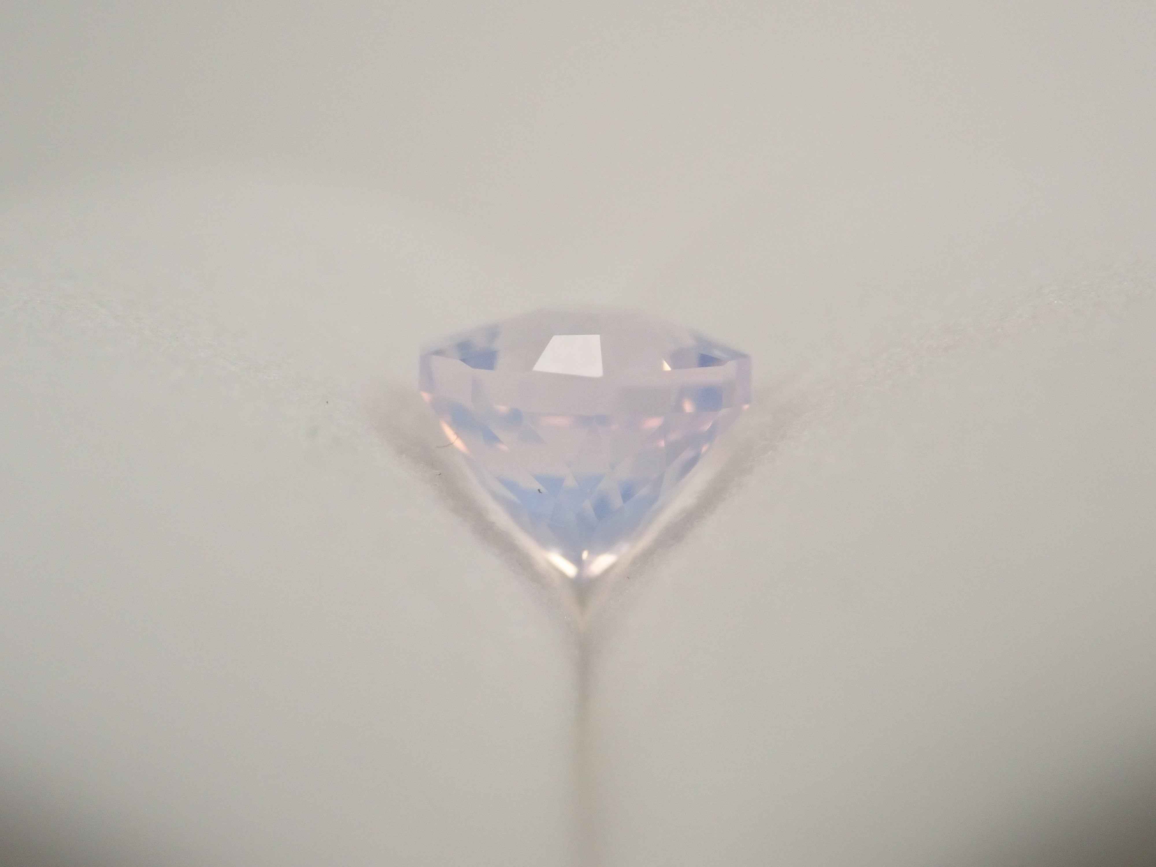 【12/9 22時販売】ブラジル産ラベンダークォーツ(スコロライト) 0.994ctルース