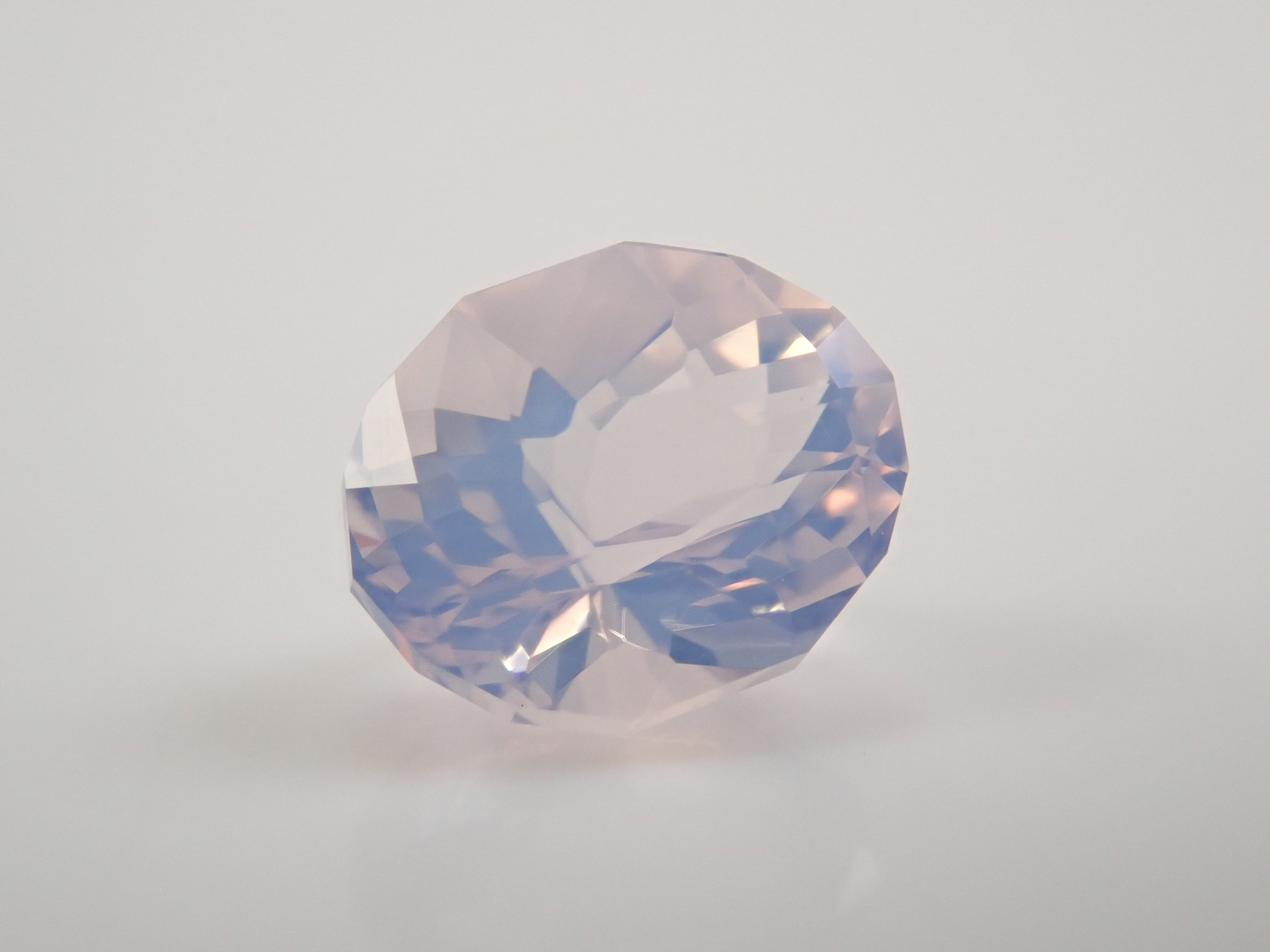 【12/9 22時販売】ブラジル産ラベンダークォーツ(スコロライト) 0.994ctルース