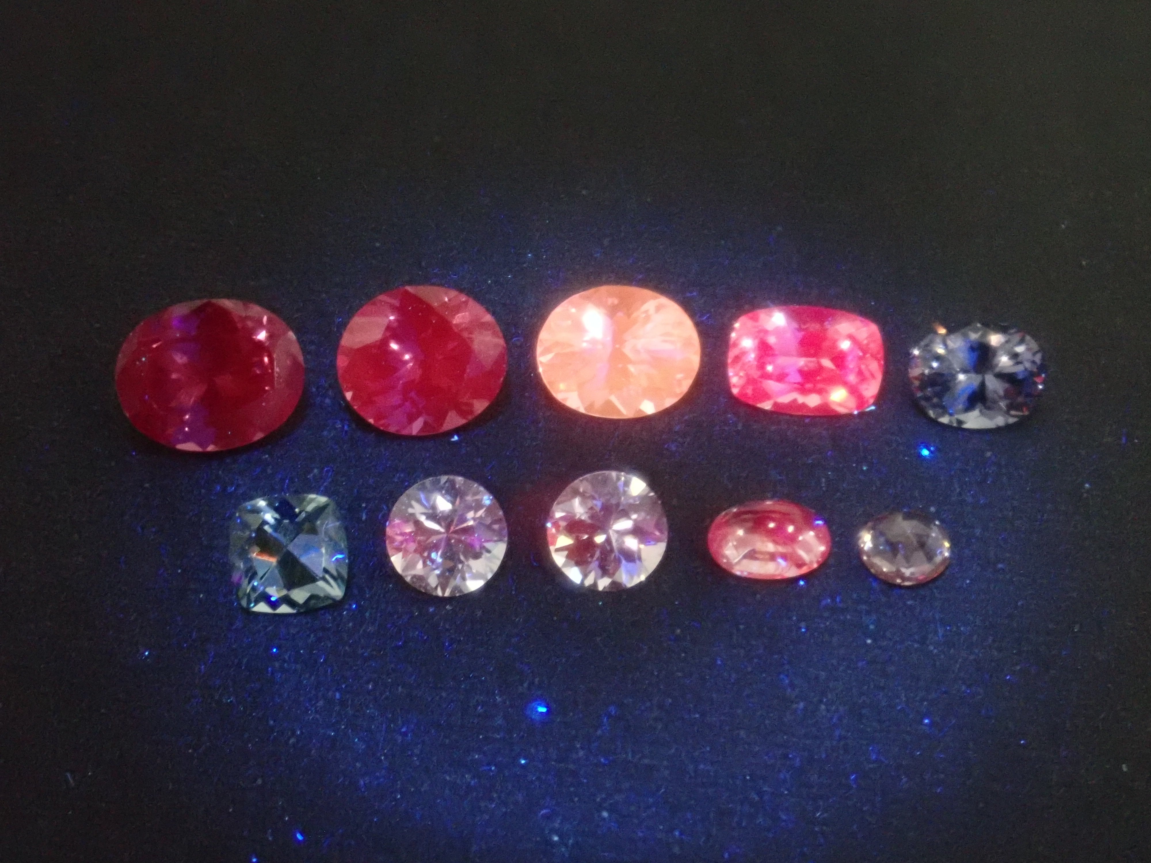 【12/6 22時販売】《13石限定》さくらインカットやダンデライオンカットを含むスピネルガチャ1石ルース《複数購入割引有》