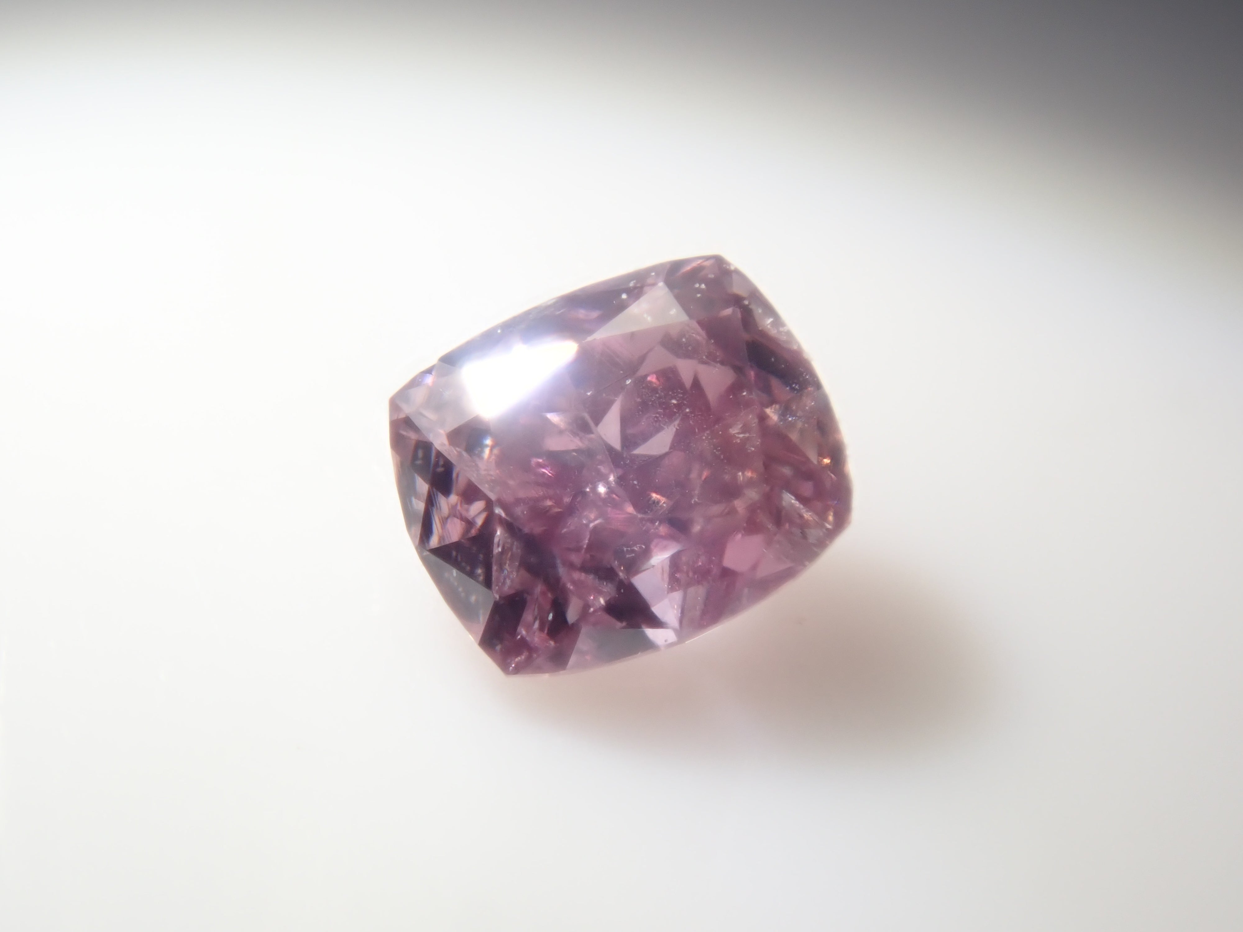 【12/6 22時販売】《限定20石》通常7万円のFANCY DEEPのピンクダイヤモンド0.072ctを含むダイヤガチャ💎VSクラス相当のアイスブルーダイヤモンドなど《複数購入割引有》