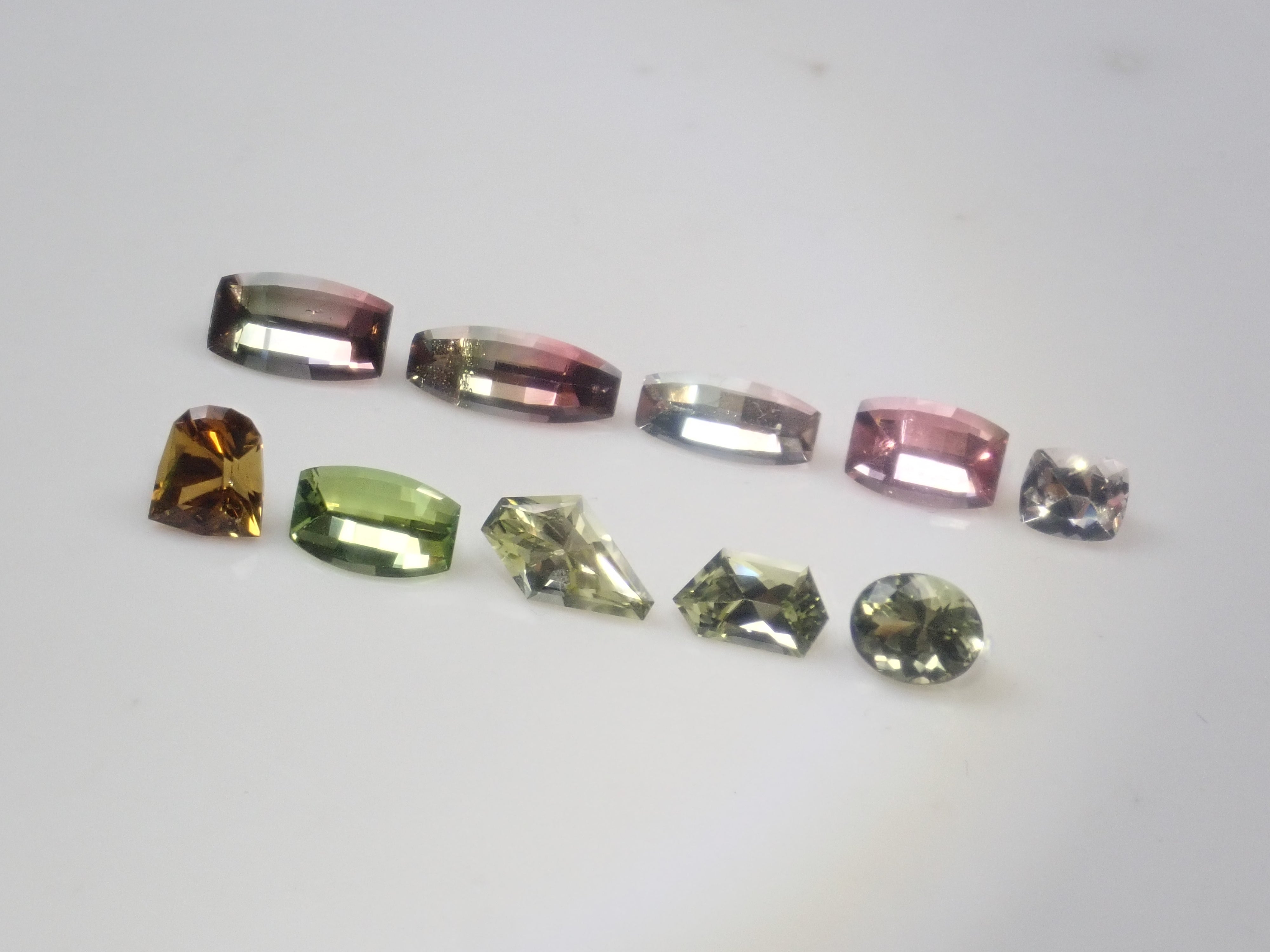 【12/13 22時販売】《限定13石》5万円相当のインディコライトトルマリンや6万円相当のルベライトなどトルマリンガチャ💎さらにカナリーイエロートルマリン1石付き《複数購入割引有》