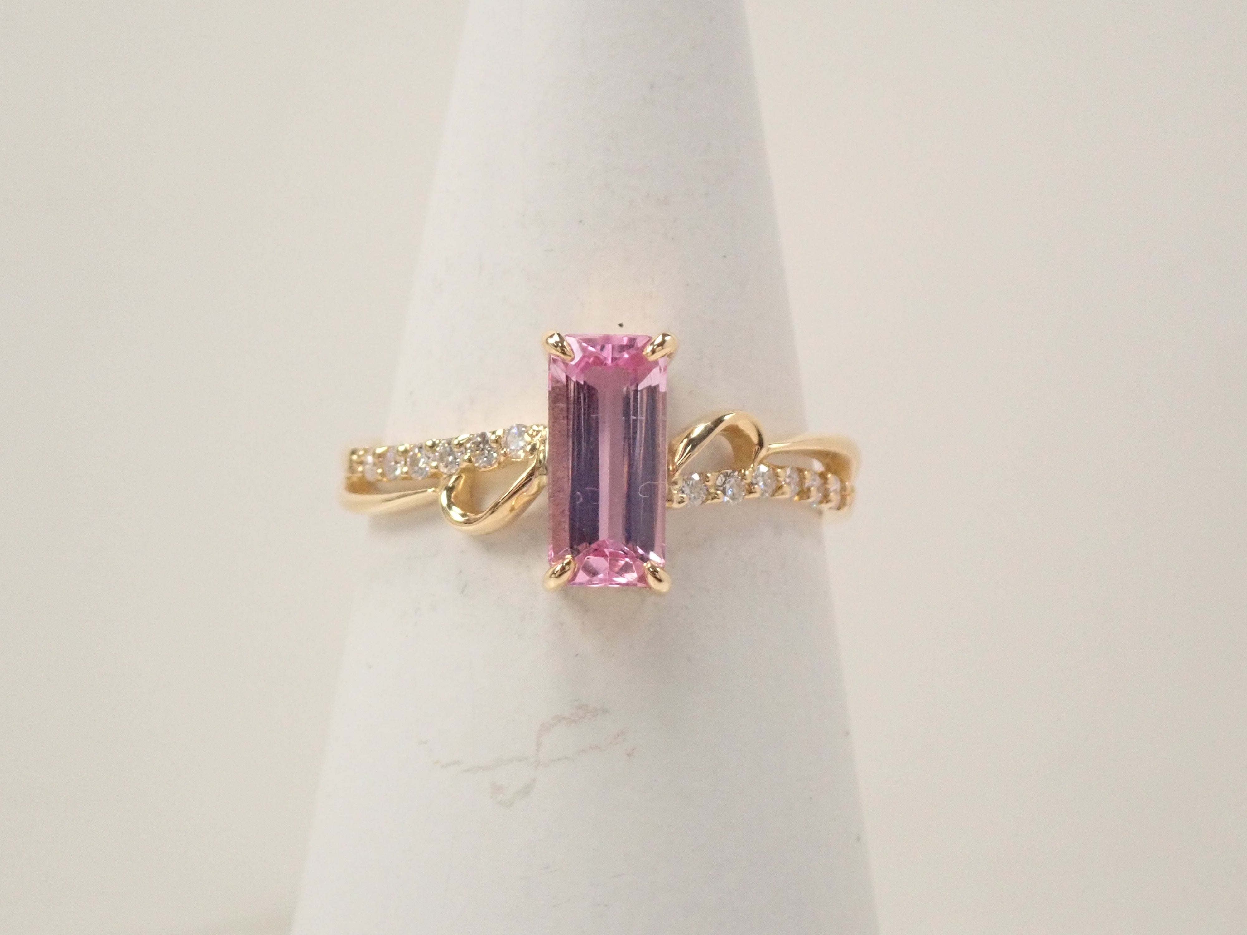K18YG ブラジル産ピンクインペリアルトパーズ 0.909ct・ダイヤモンドリング 日独鑑