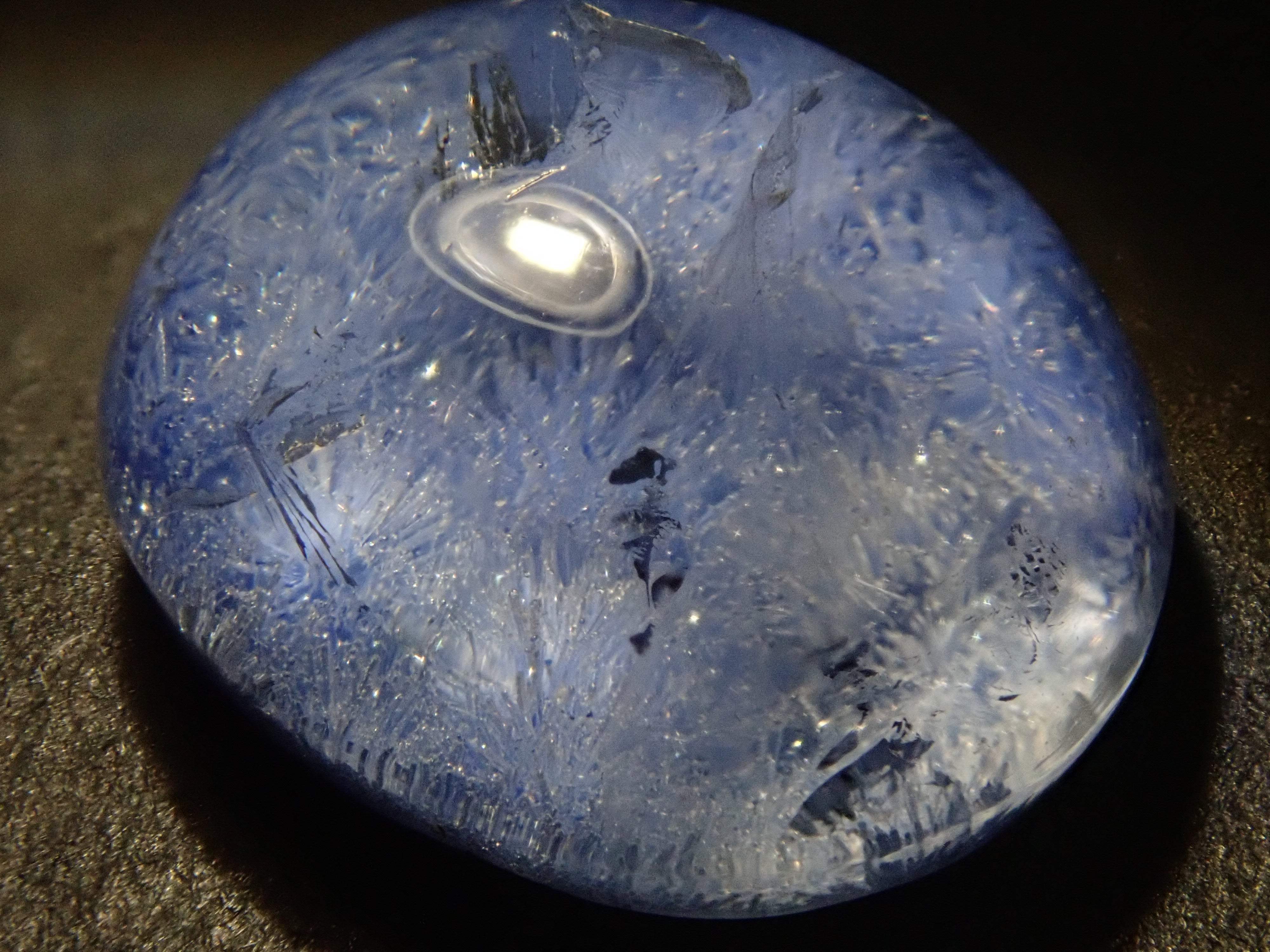 【12/7 22時販売】ブラジル産デュモルチェライトインクォーツ 5.830ctルース