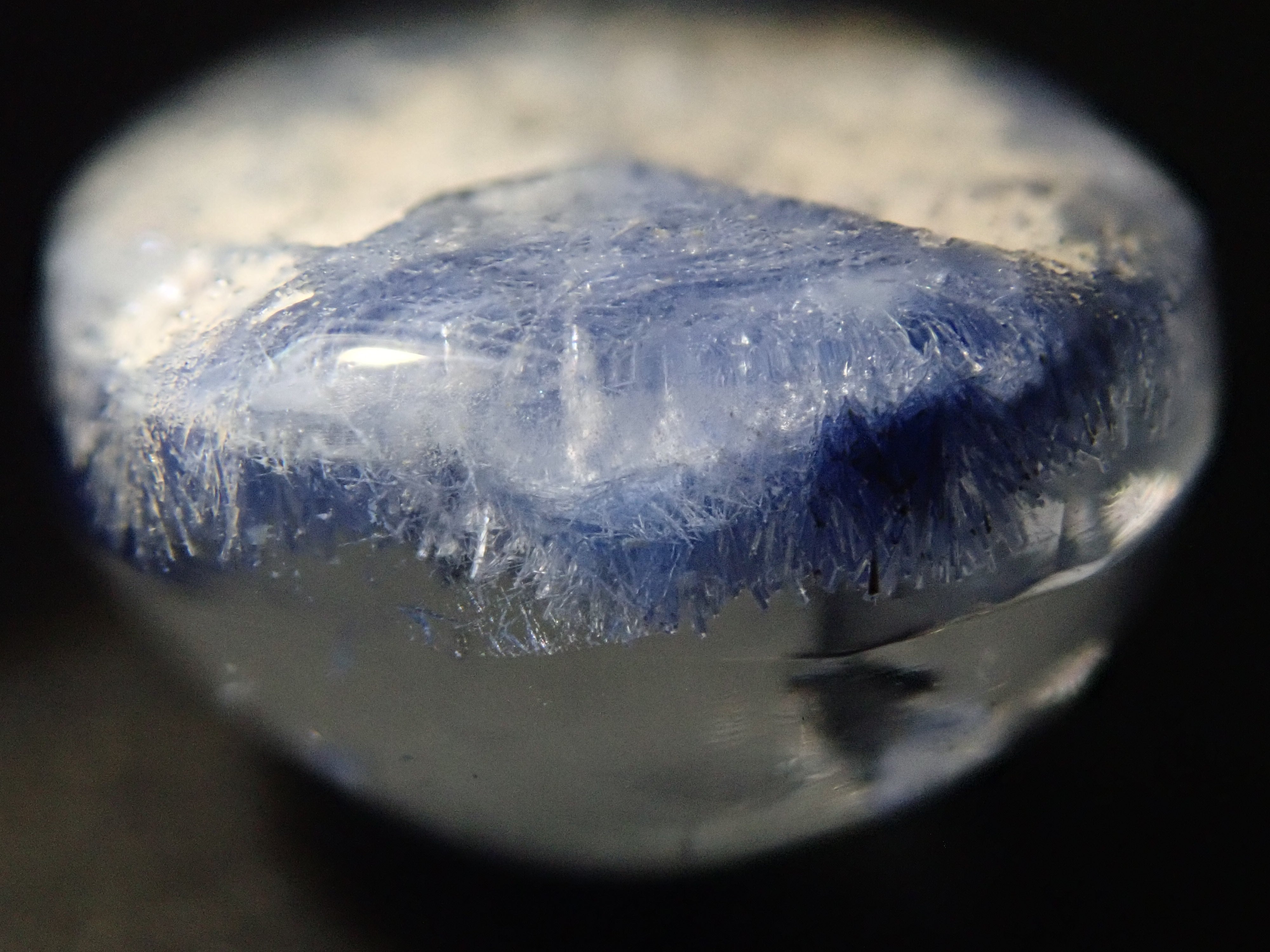 【12/7 22時販売】ブラジル産デュモルチェライトインクォーツ 5.830ctルース