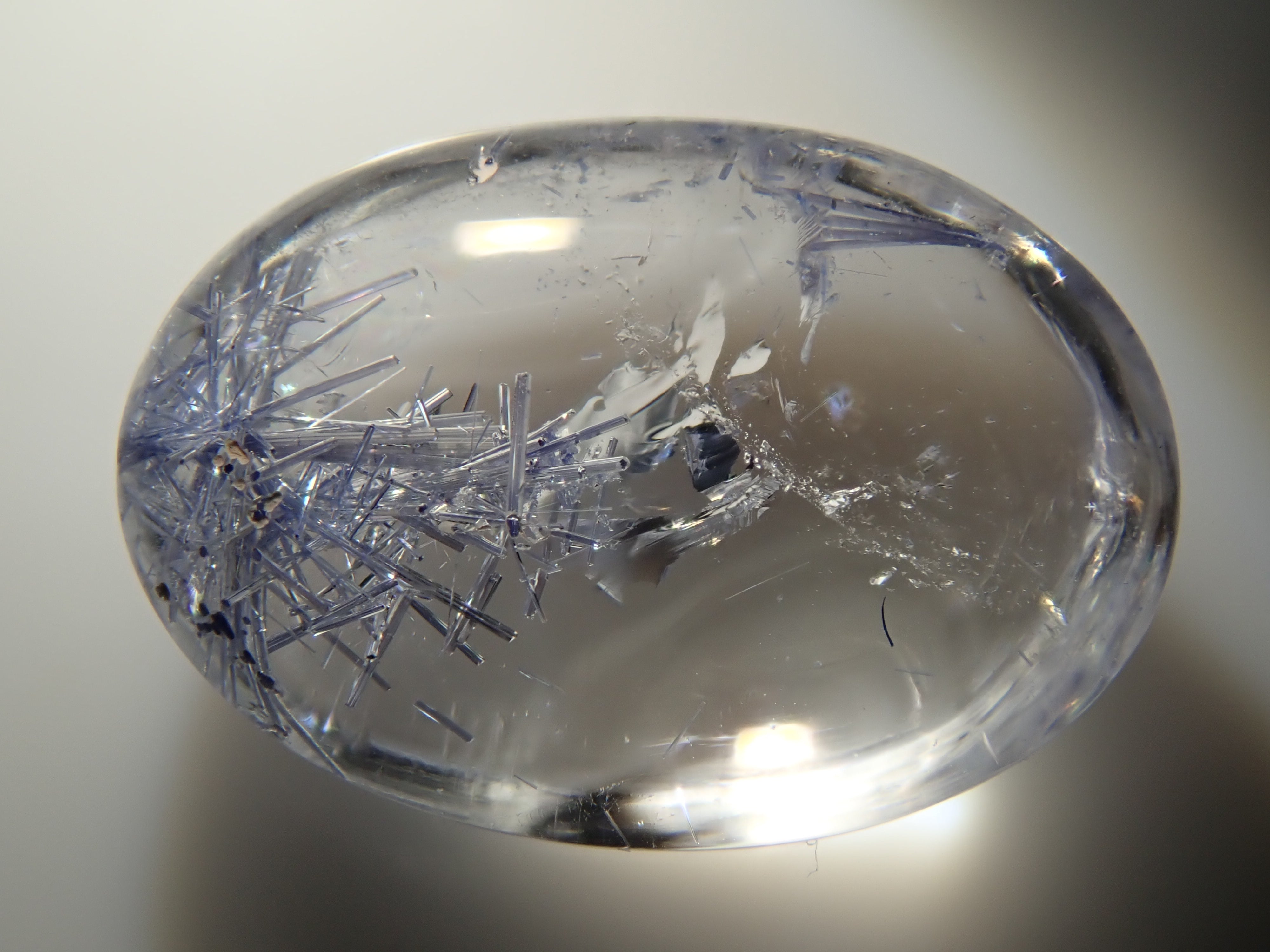 【12/13 22時販売】ブラジル産デュモルチェライトインクォーツ 1.779ctルース