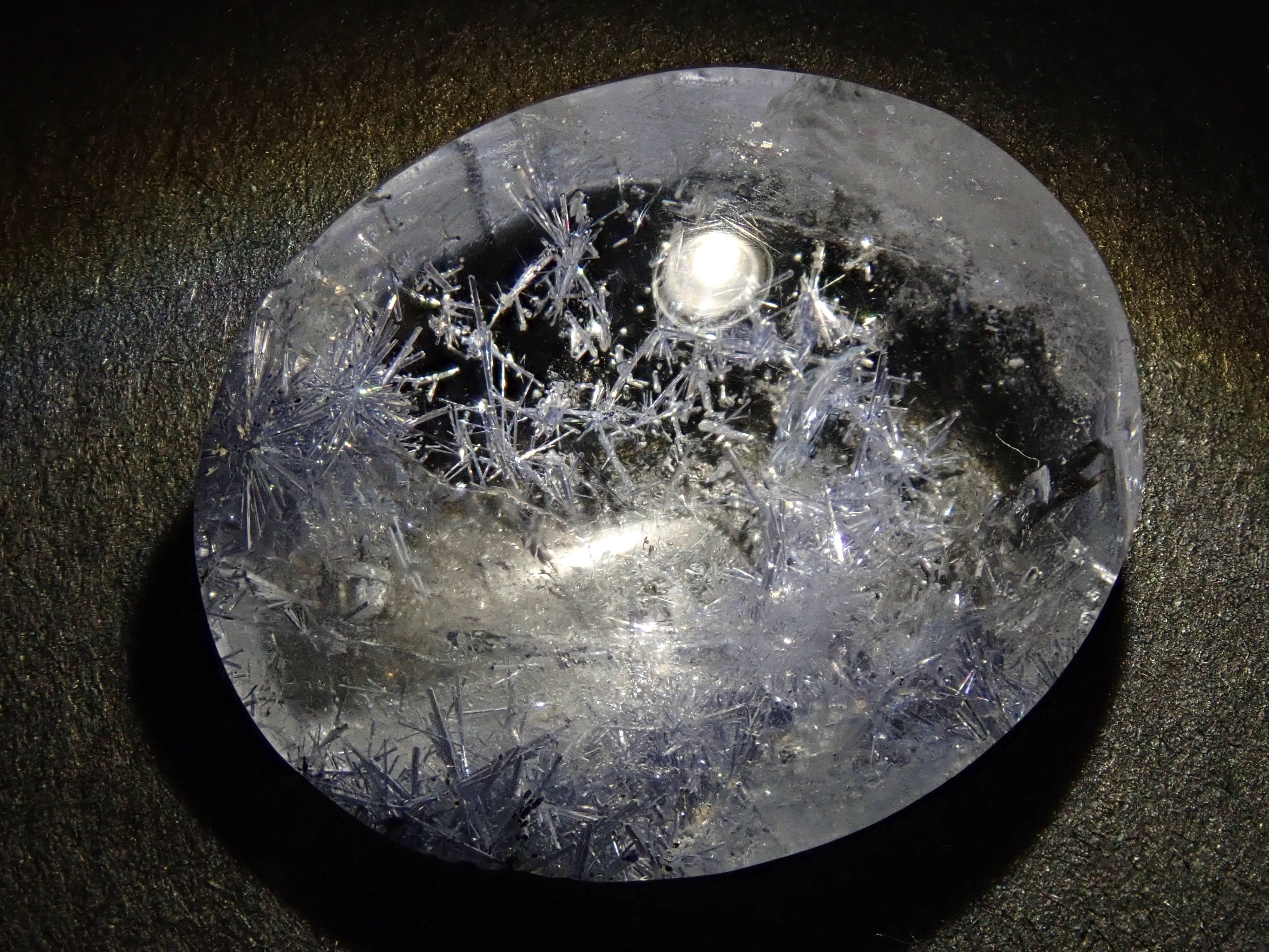 【12/7 22時販売】ブラジル産デュモルチェライトインクォーツ 16.250ctルース