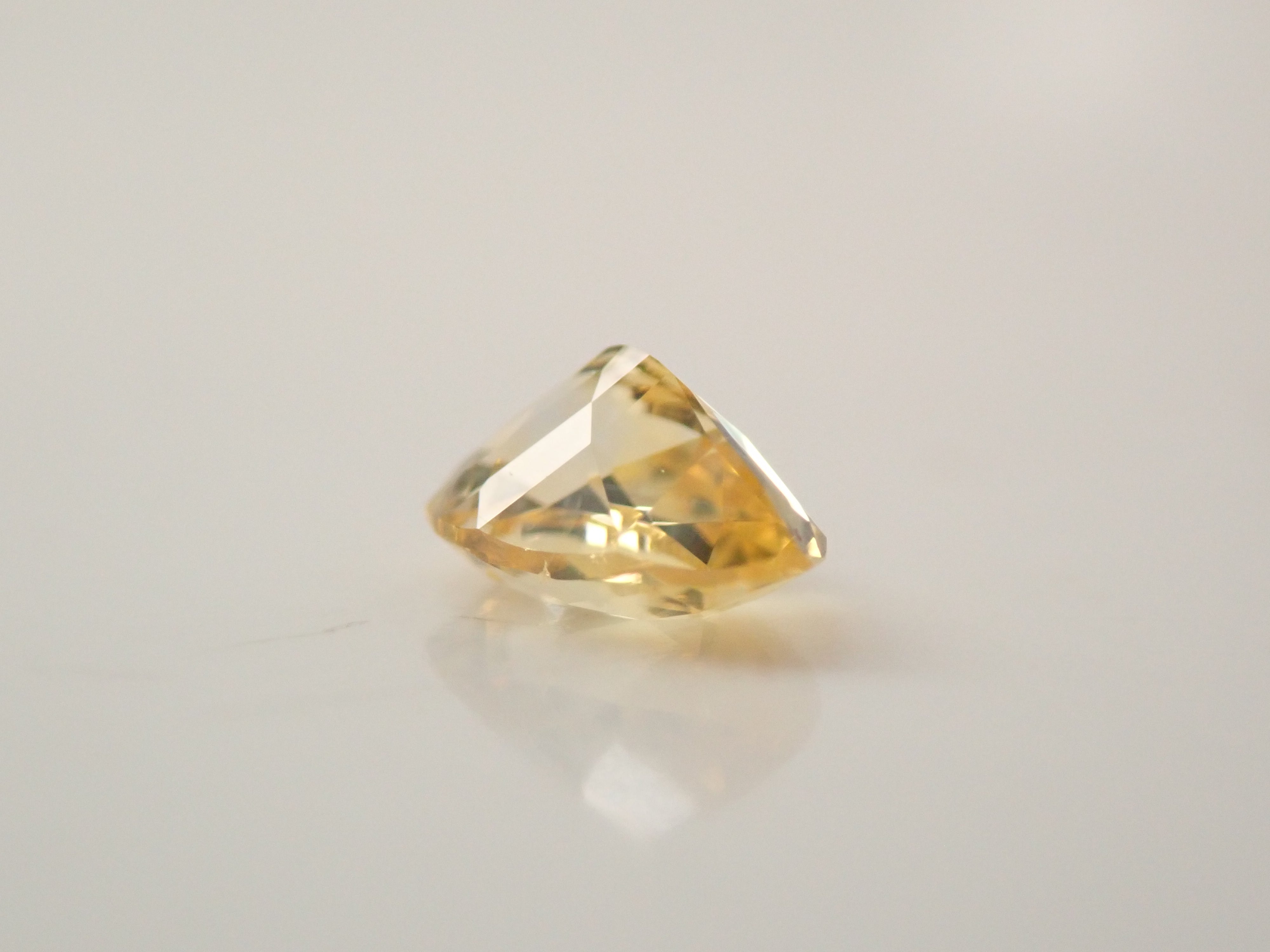 【1/4 22時販売】スリランカ産イエローサファイア 0.297ctルース
