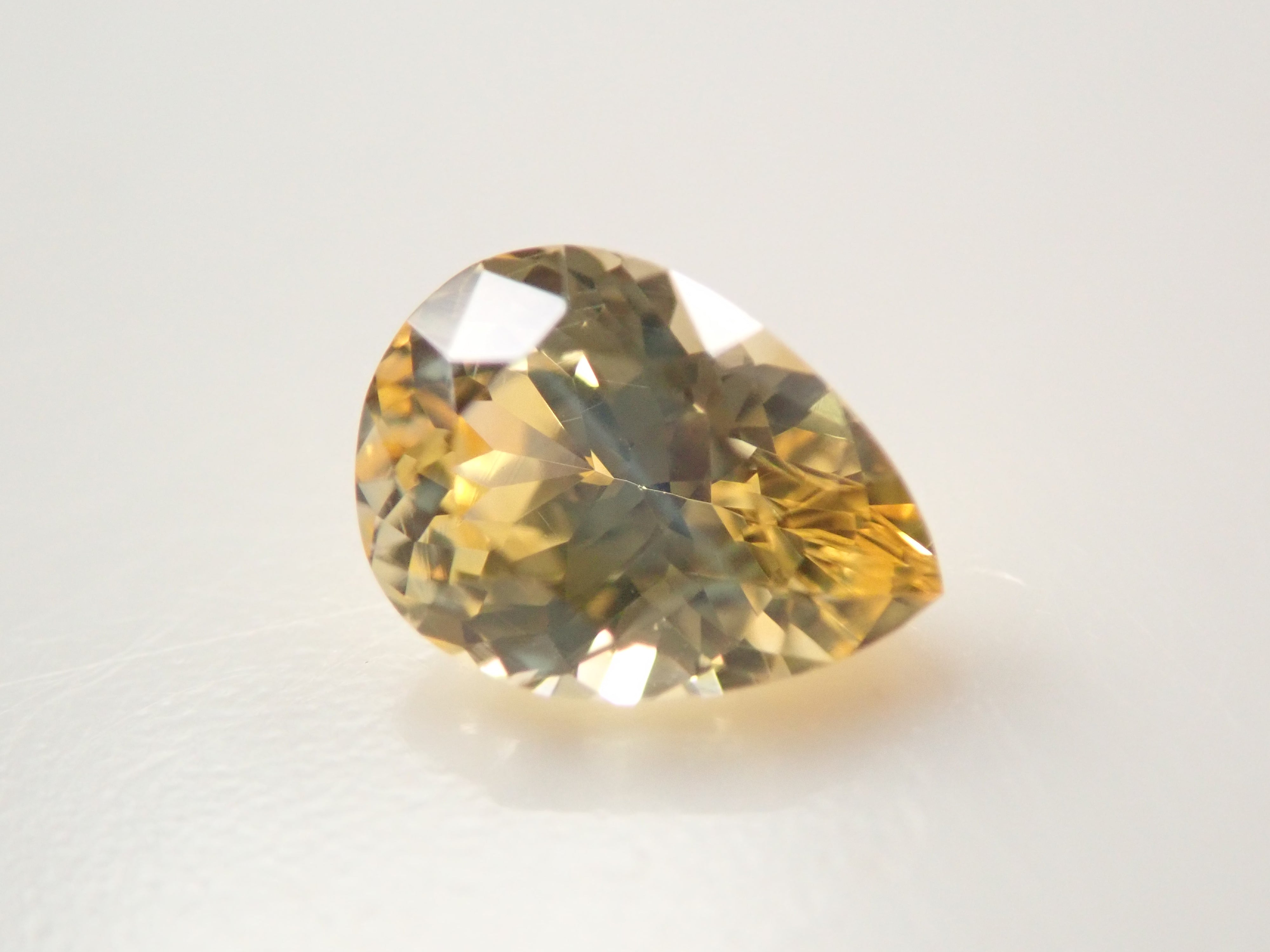 【1/4 22時販売】スリランカ産イエローサファイア 0.297ctルース