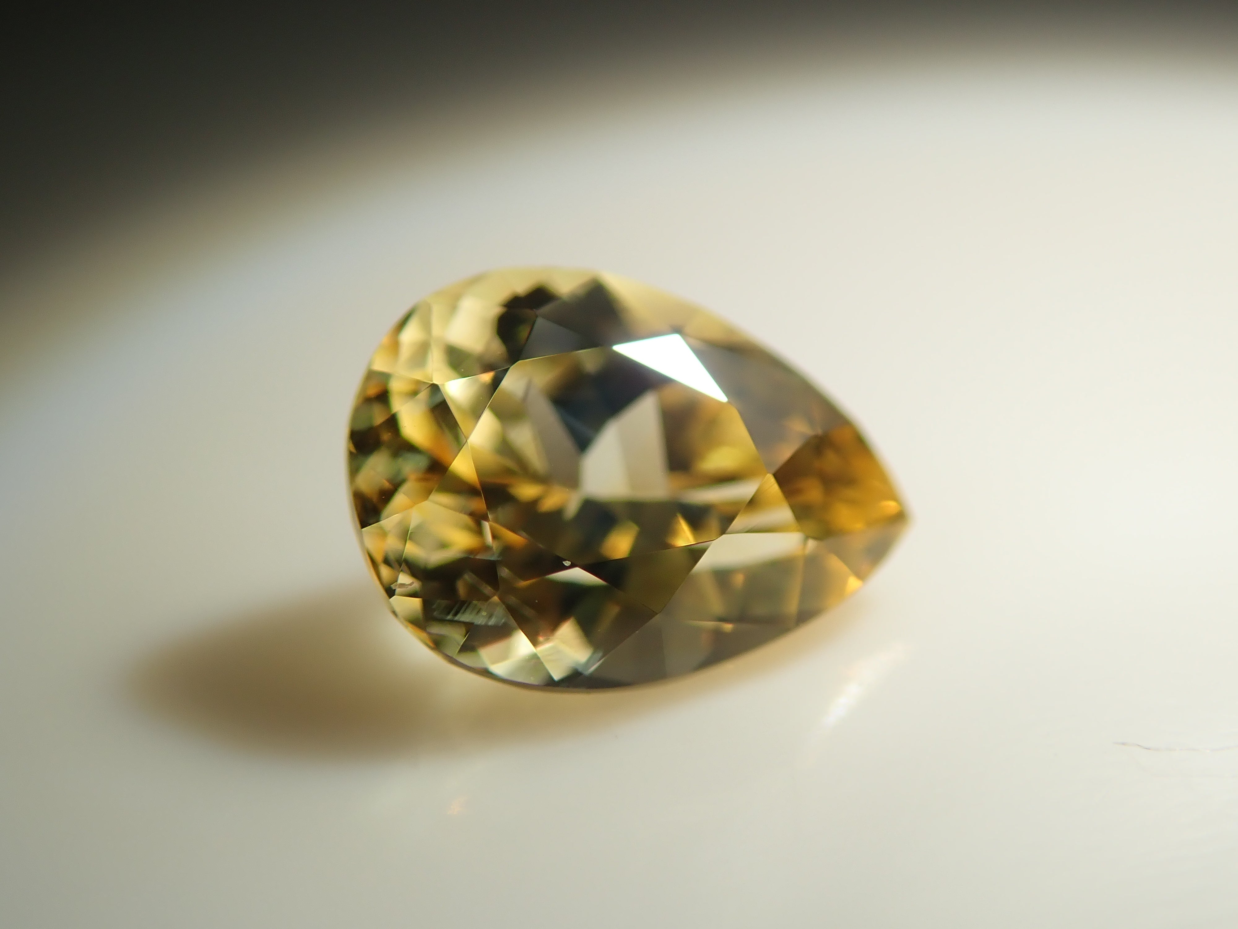 【1/4 22時販売】スリランカ産イエローサファイア 0.297ctルース