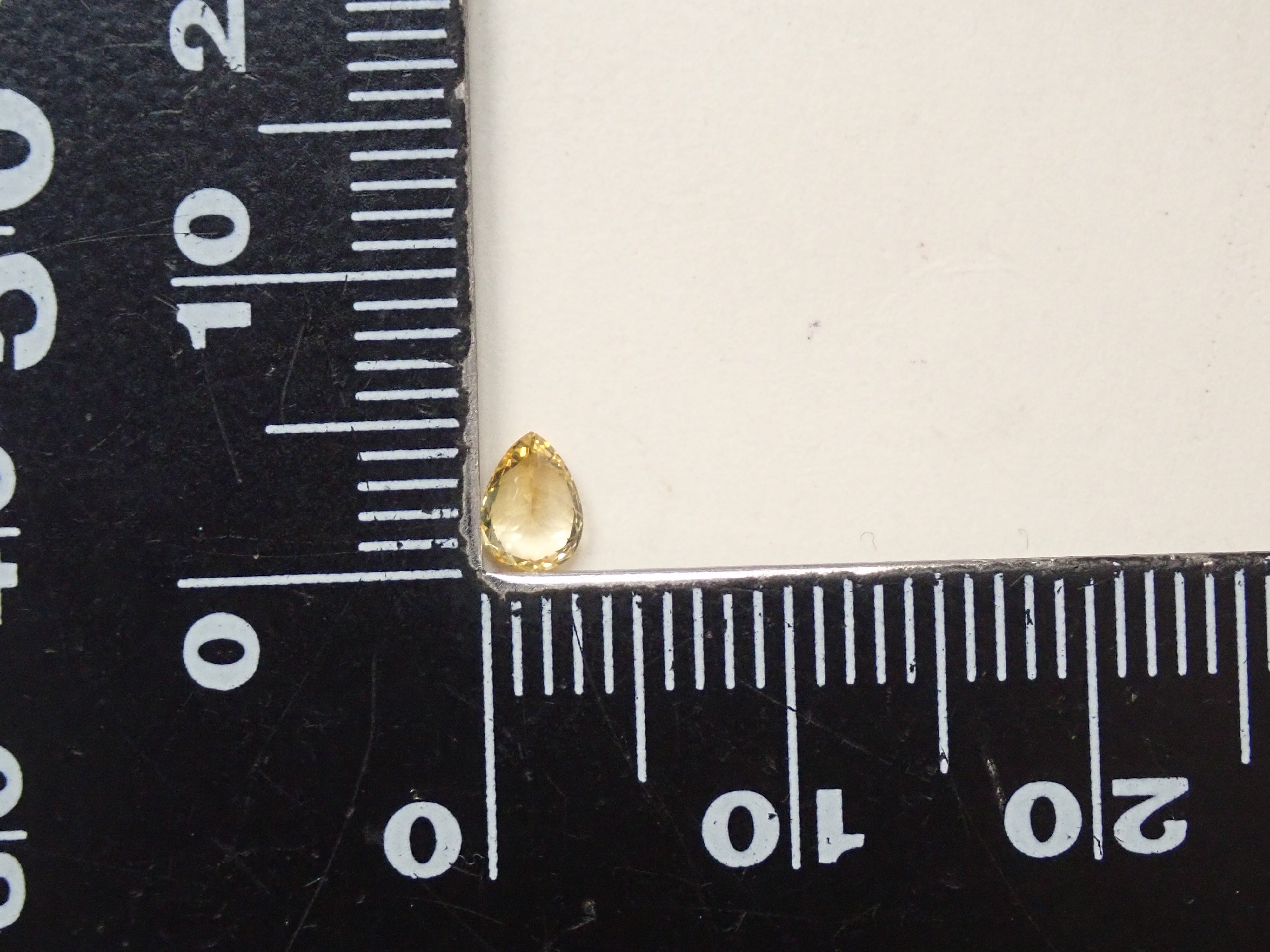 【1/4 22時販売】スリランカ産イエローサファイア 0.297ctルース