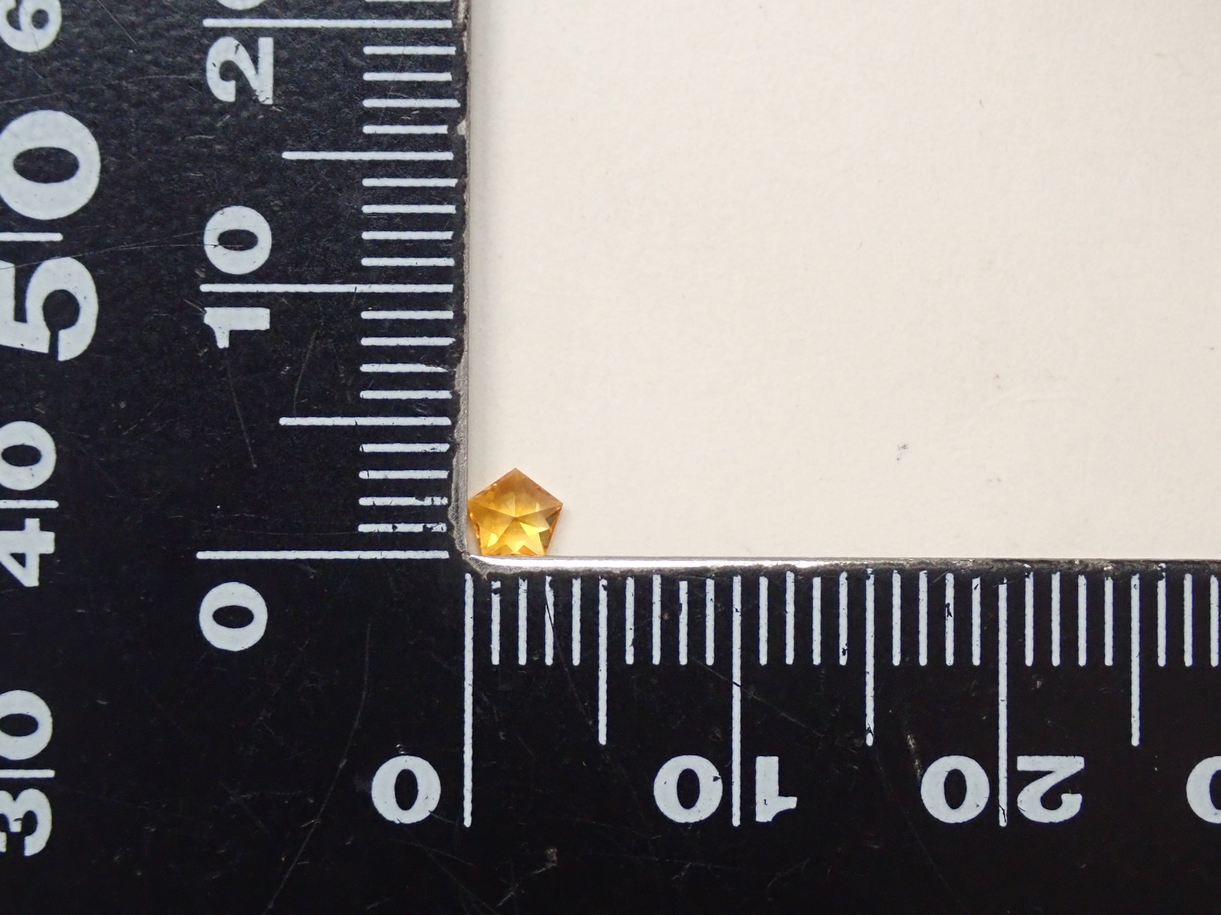 【12/16 22時販売】スリランカ産イエローサファイア 0.170ctルース