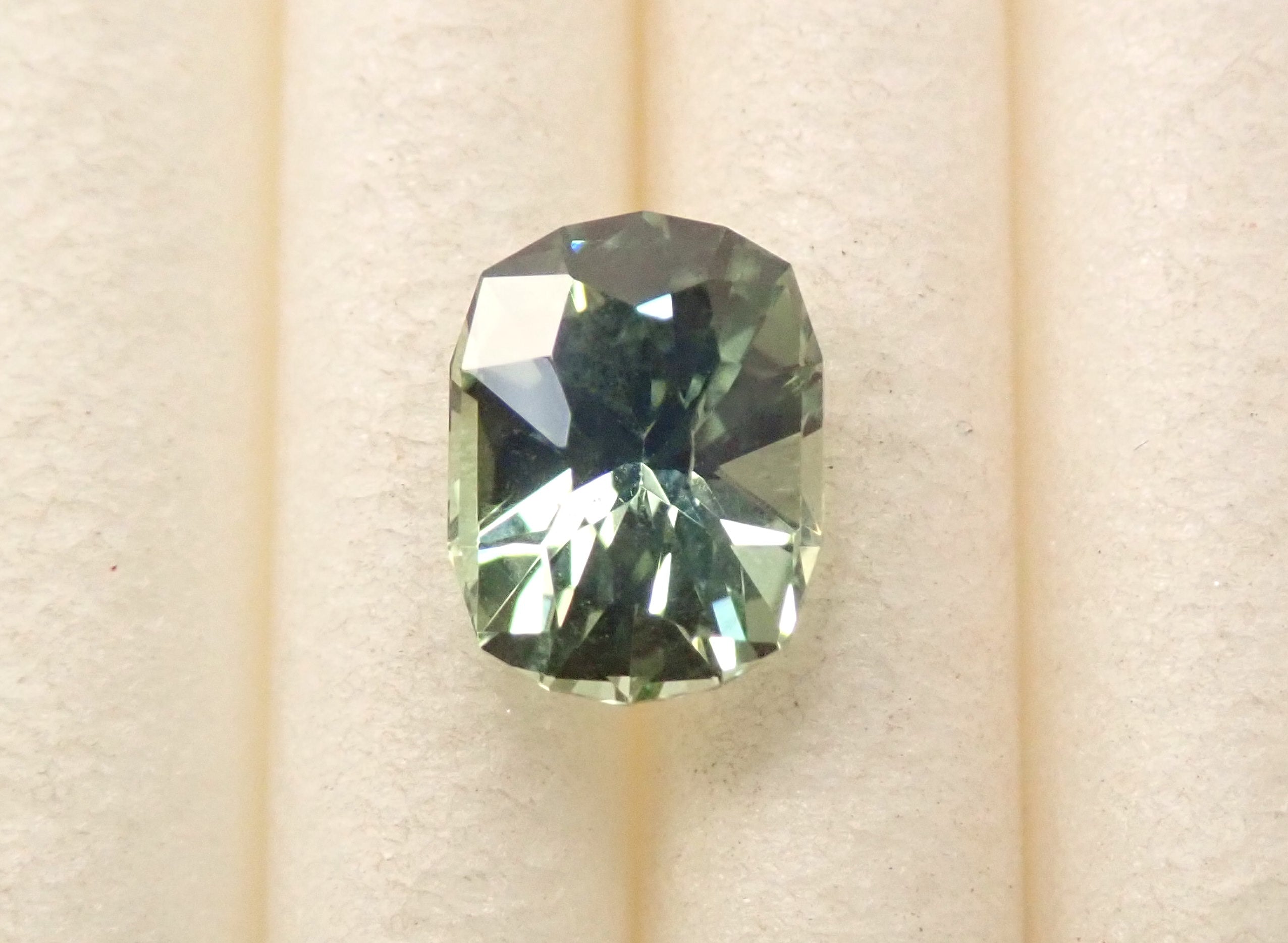 【12/16 22時販売】グリーンサファイア 0.607ctルース