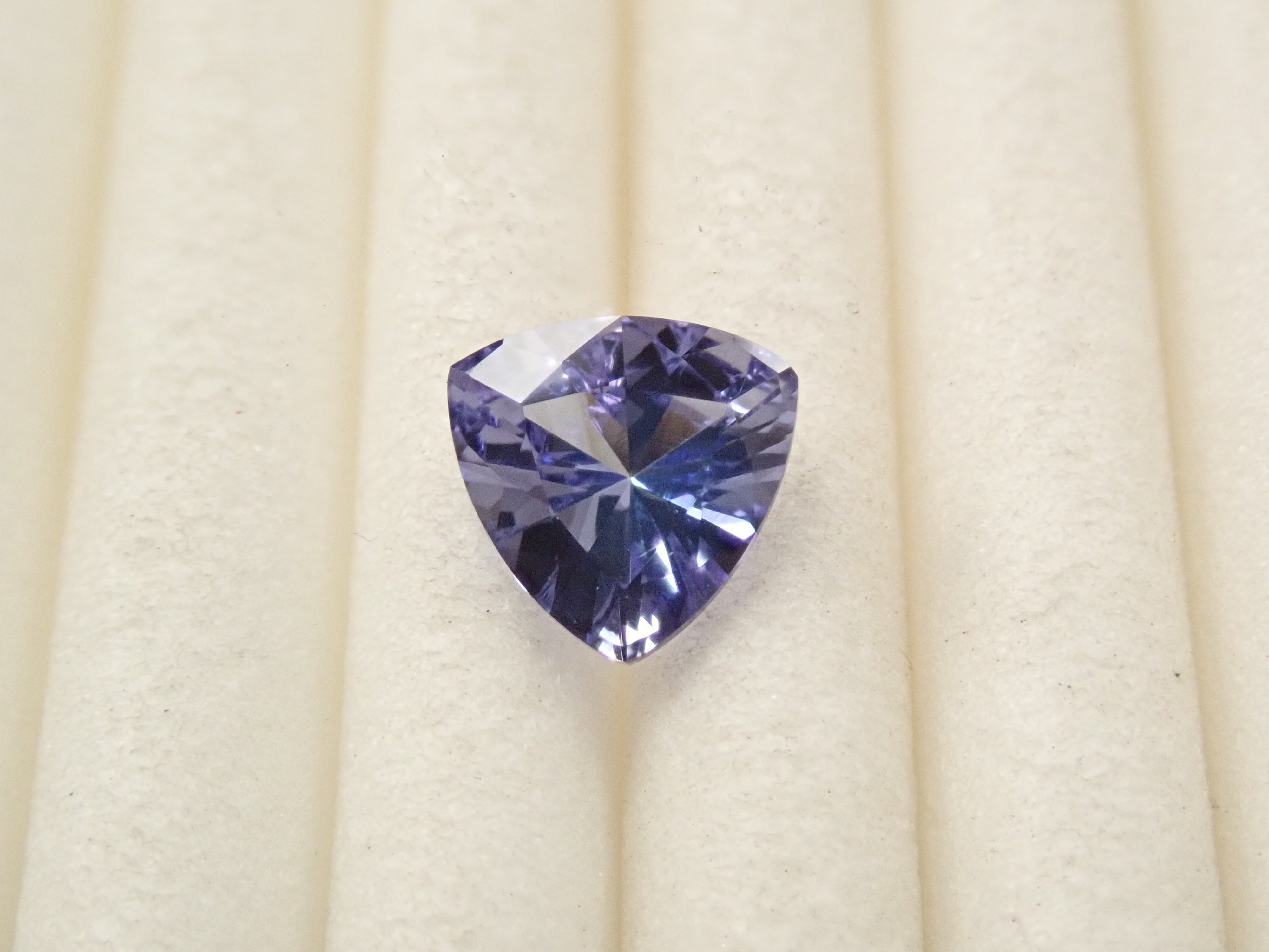 【1/21 22時販売】タンザニア産タンザナイト 0.436ctルース