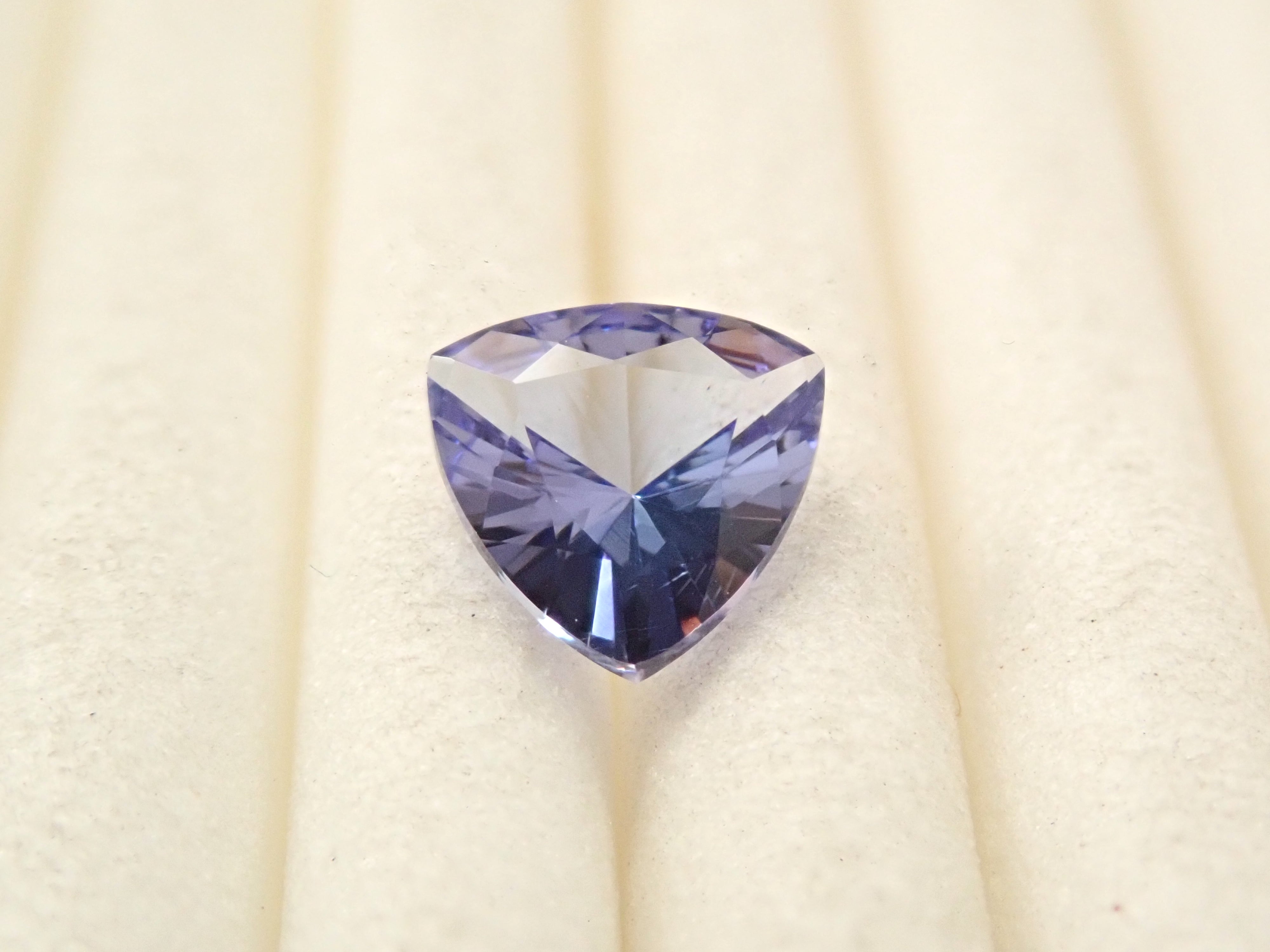 【12/7 22時販売】タンザニア産タンザナイト 0.436ctルース