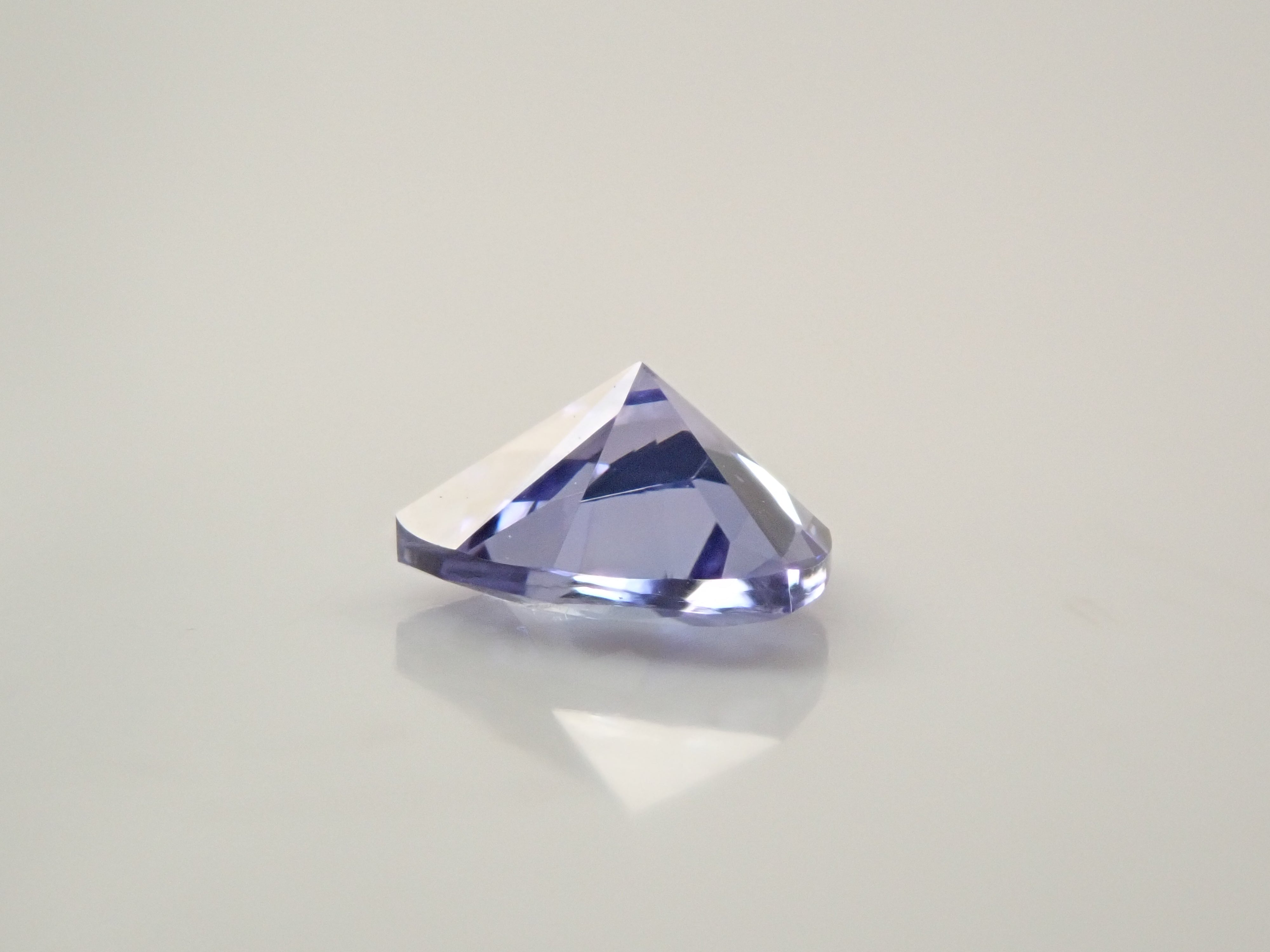 【12/7 22時販売】タンザニア産タンザナイト 0.436ctルース