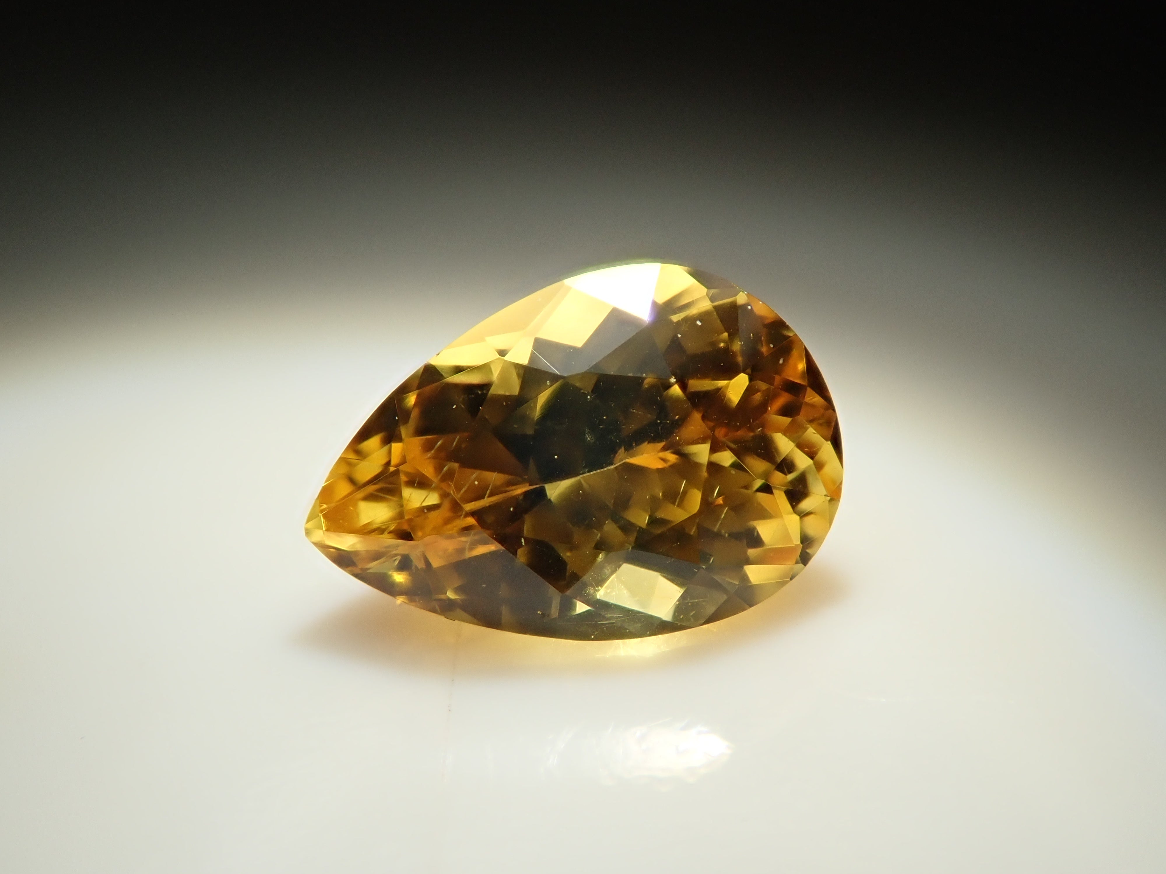 【12/7 22時販売】スリランカ産イエローサファイア 0.343ctルース