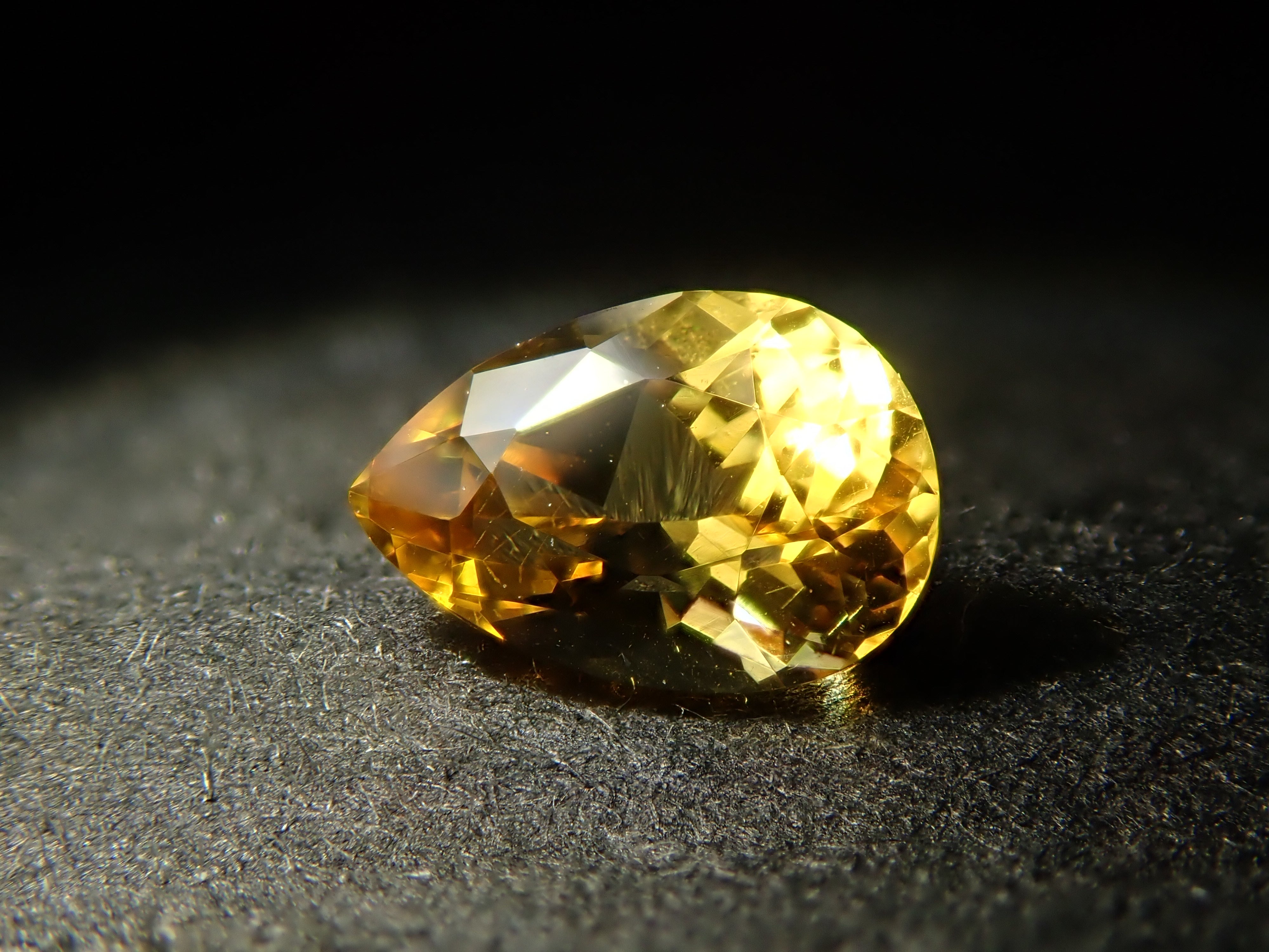 【12/13 22時販売】スリランカ産イエローサファイア 0.343ctルース