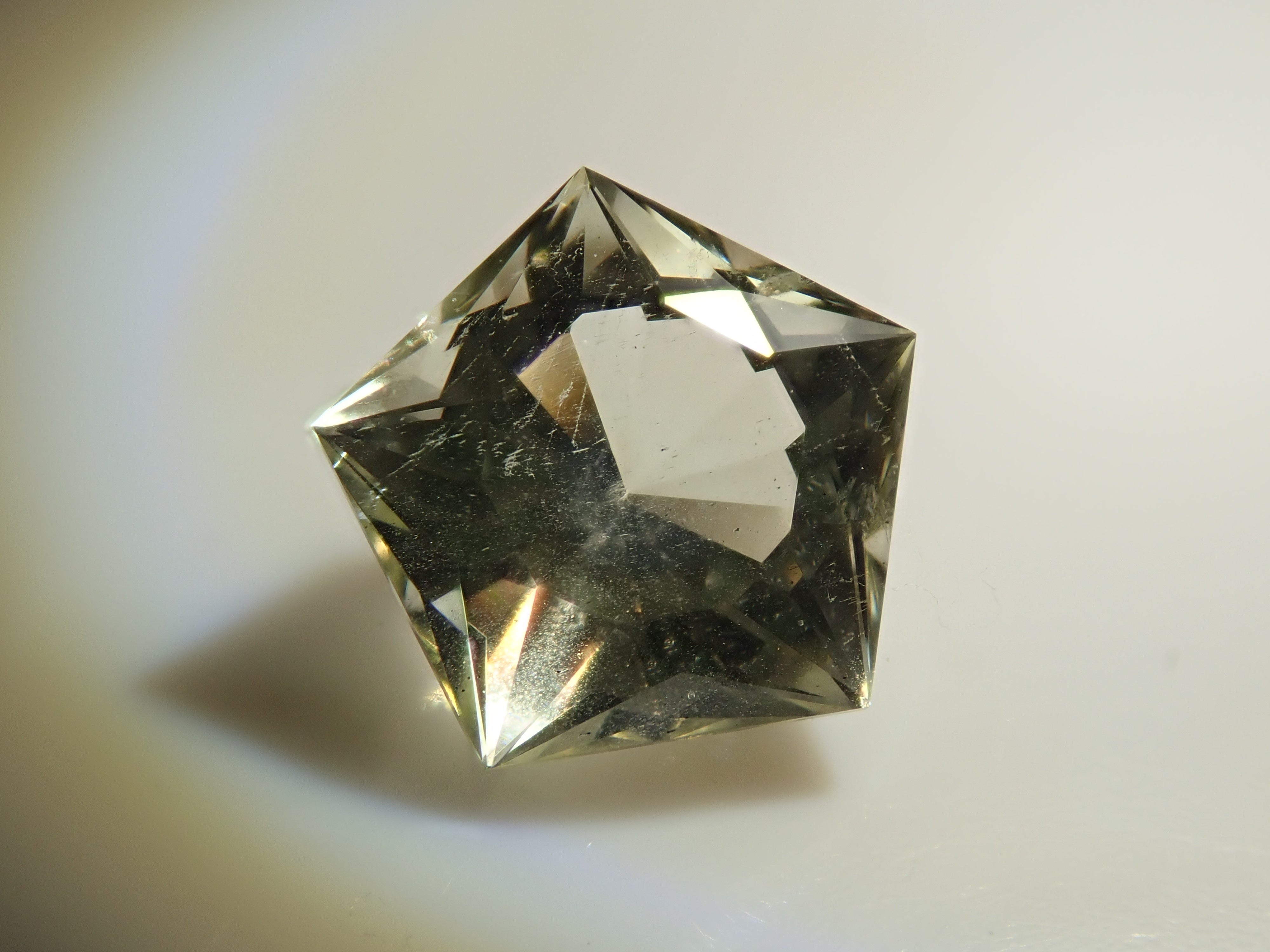 【12/14 22時販売】ブラジル産イエローベリル 0.913ctルース