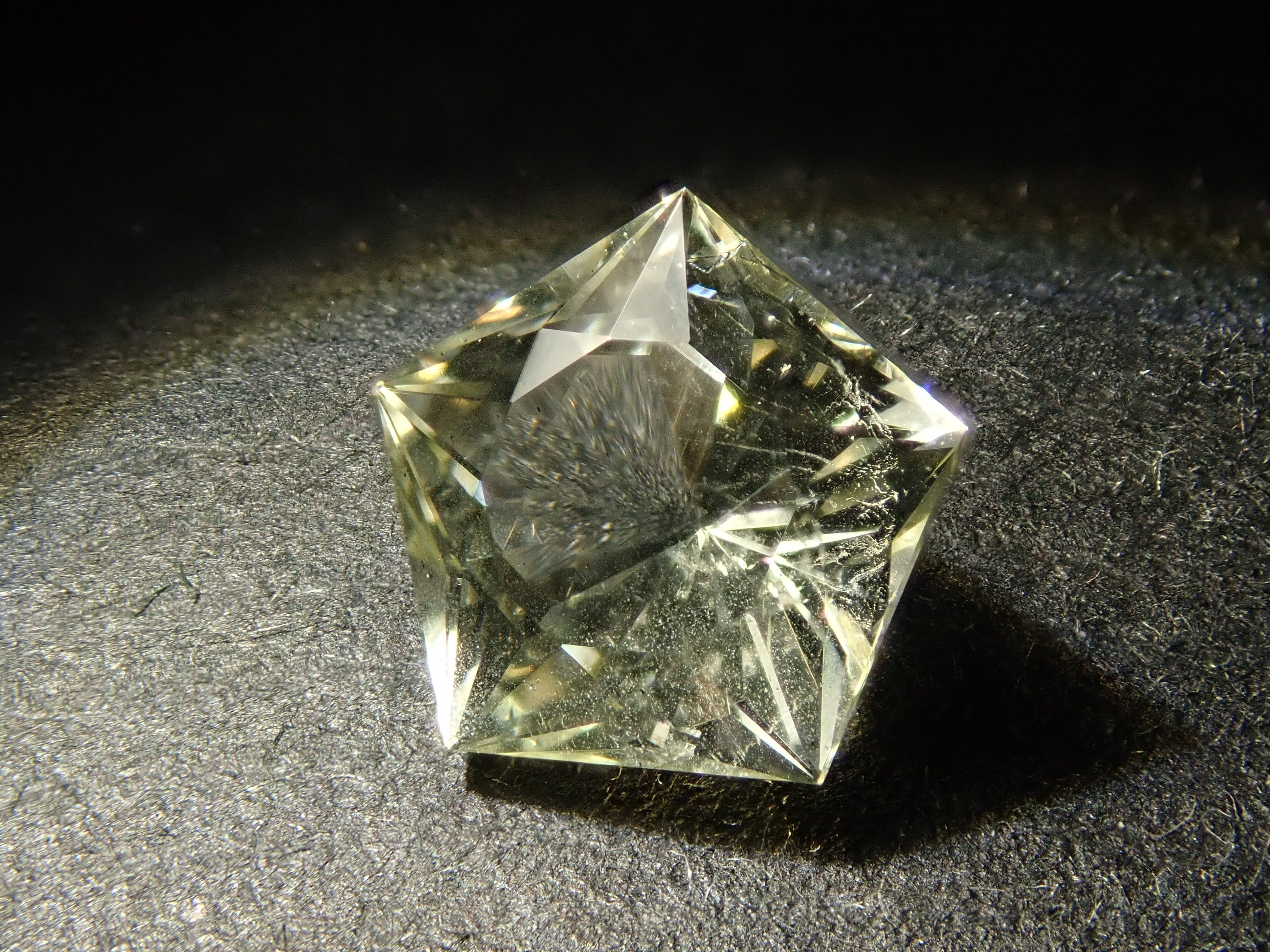 【12/14 22時販売】ブラジル産イエローベリル 0.913ctルース