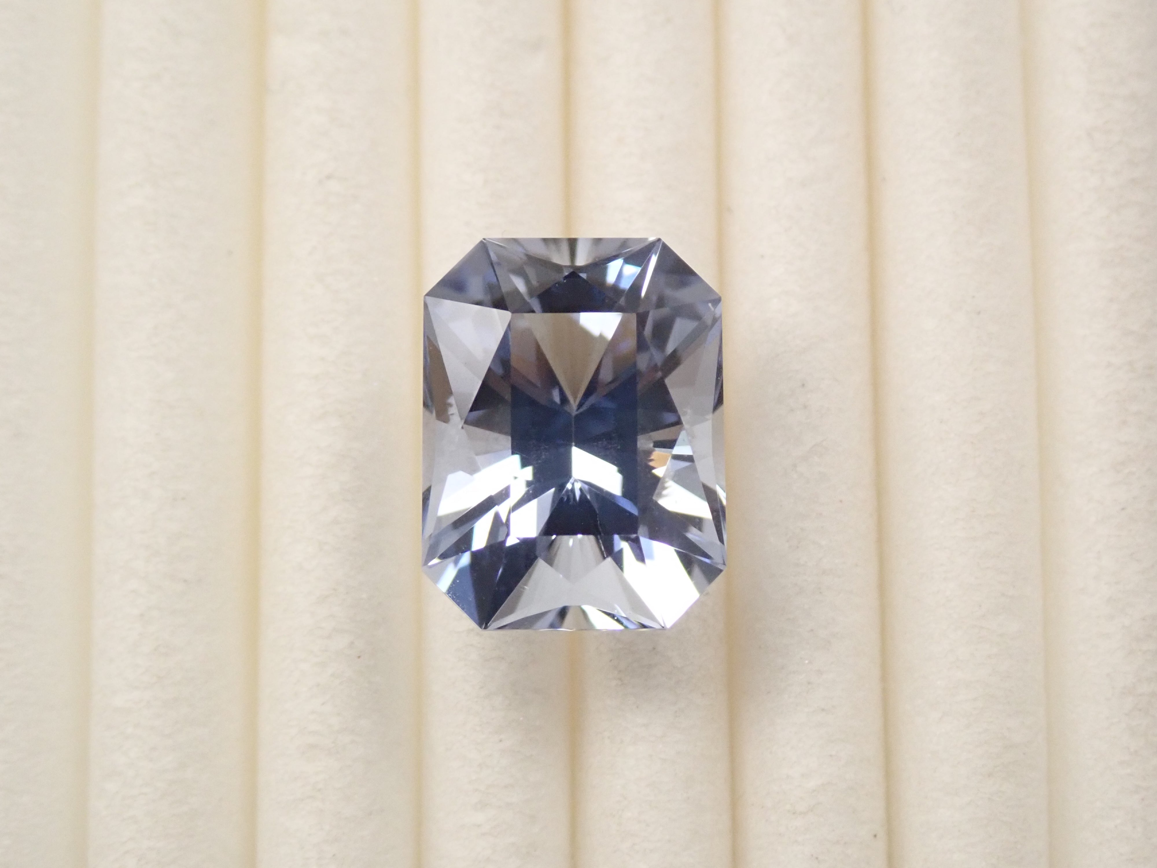 【12/14 22時販売】ブルーベリル(マシシベリル) 3.268ctルース