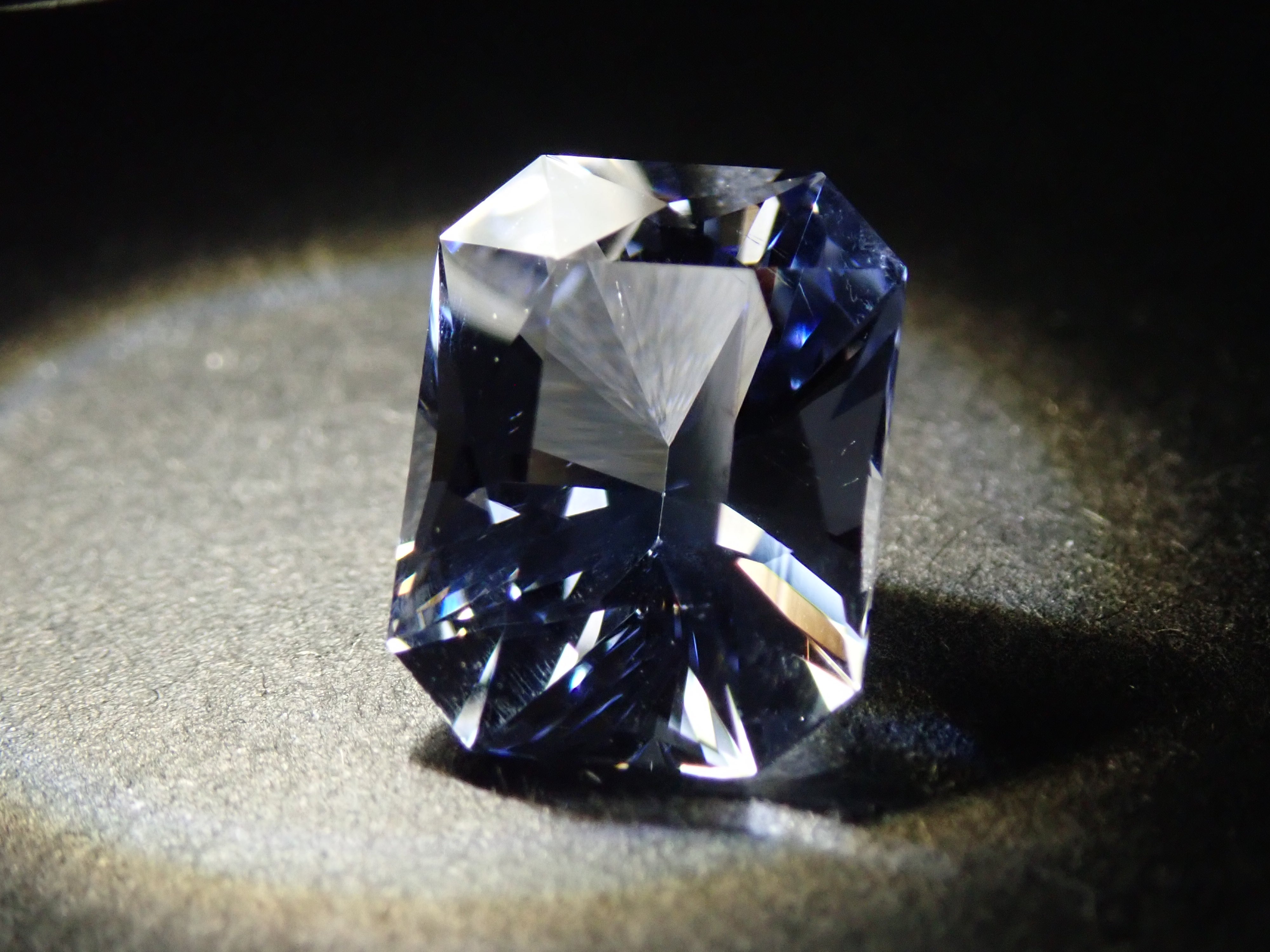 【12/14 22時販売】ブルーベリル(マシシベリル) 3.268ctルース