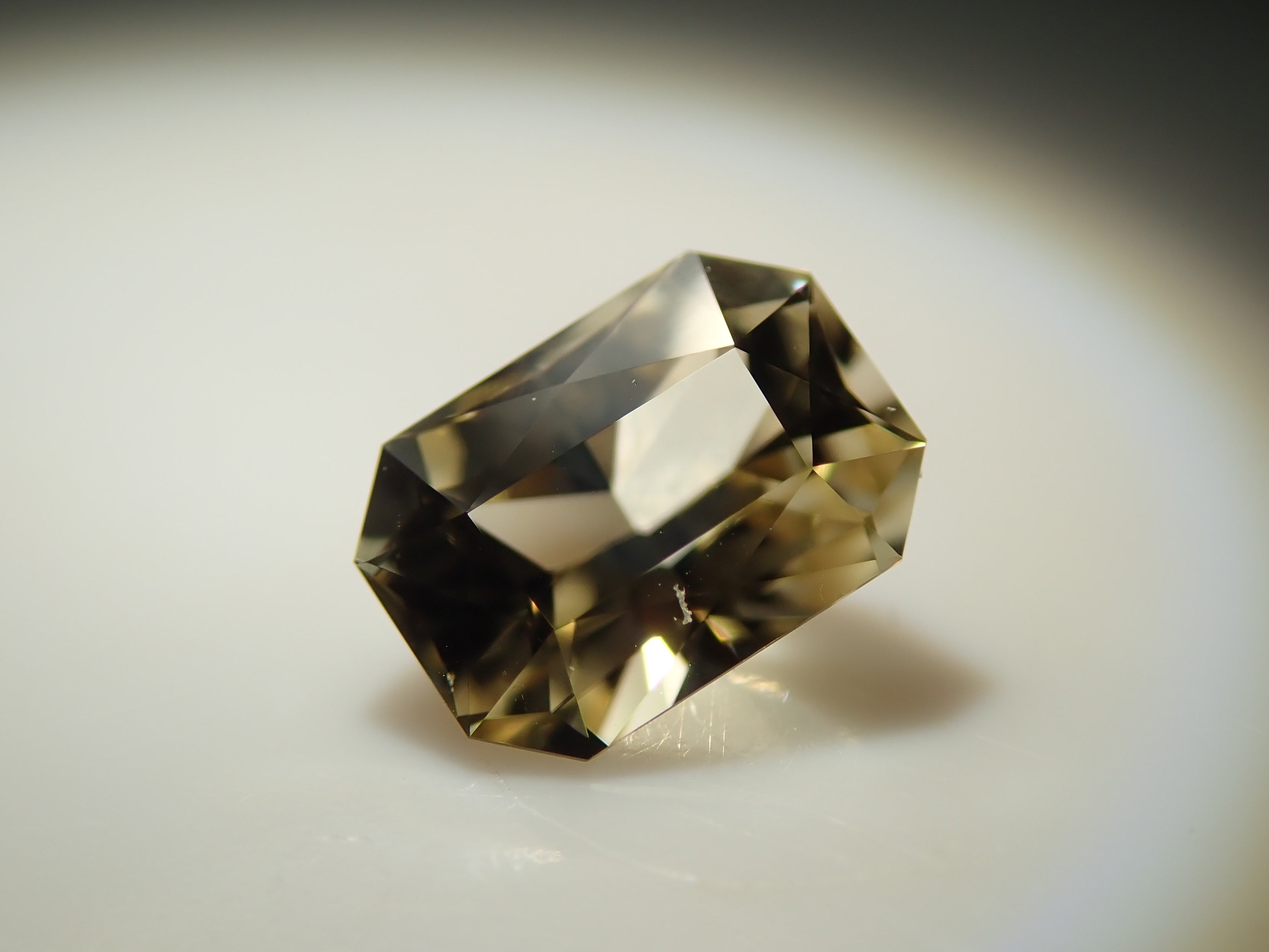 【12/14 22時販売】スリランカ産シンハライト 0.456ctルース